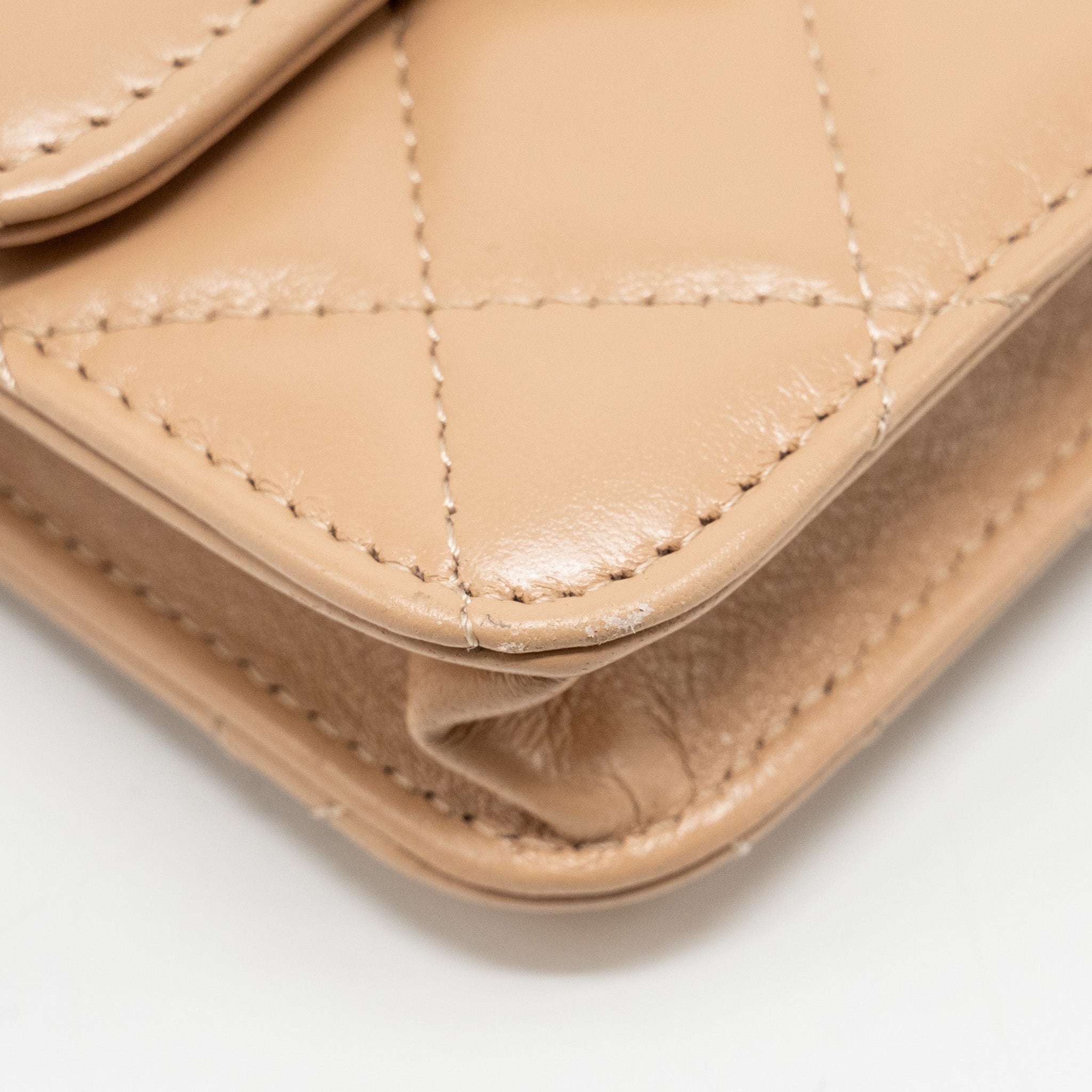 chanel-21a-flap-coin-purse-with-chain-calfskin-beige-ghw