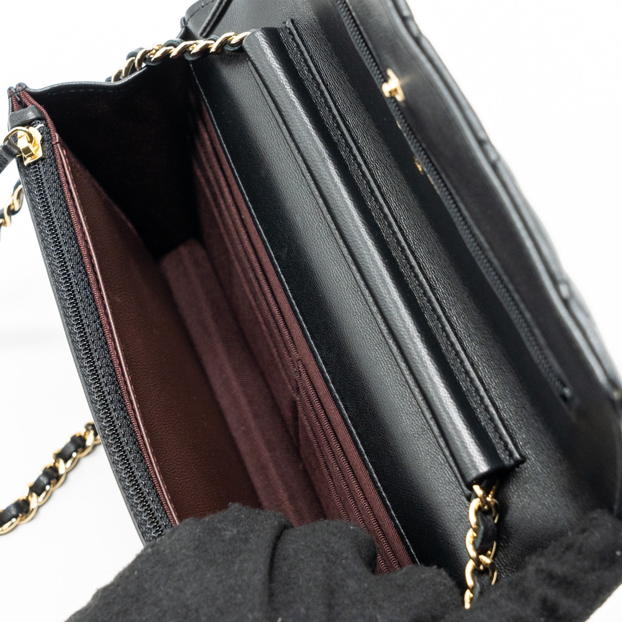 chanel-classic-wallet-on-chain-lambskin-black-lghw