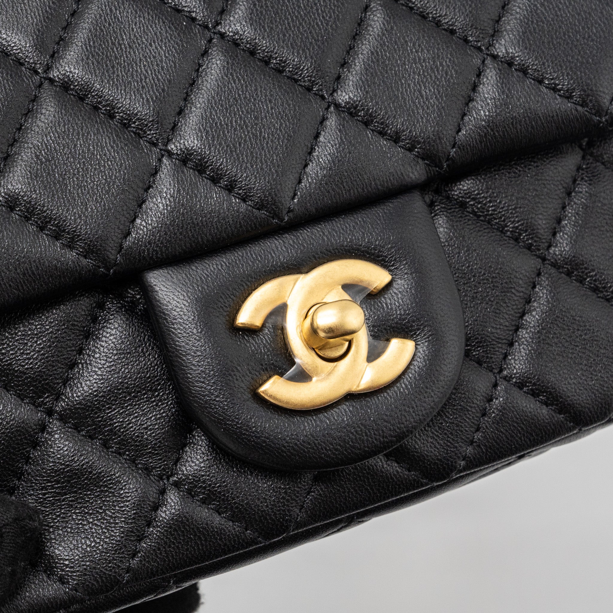 chanel-pearl-crush-mini-square-flap-bag-lambskin-black-ghwmicrochip