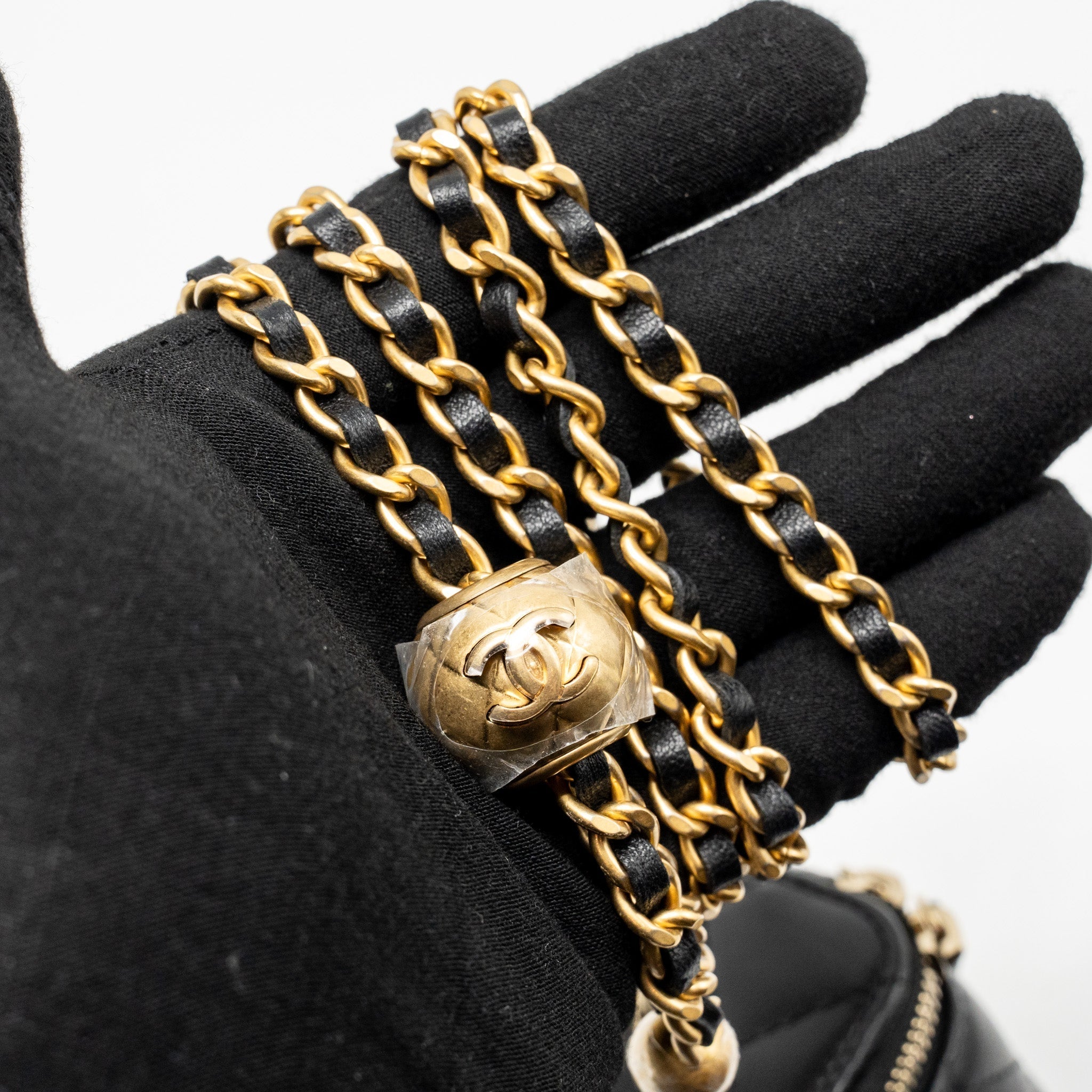 chanel-pearl-crush-mini-vanity-with-chain-lambskin-black-ghw-microchip-2