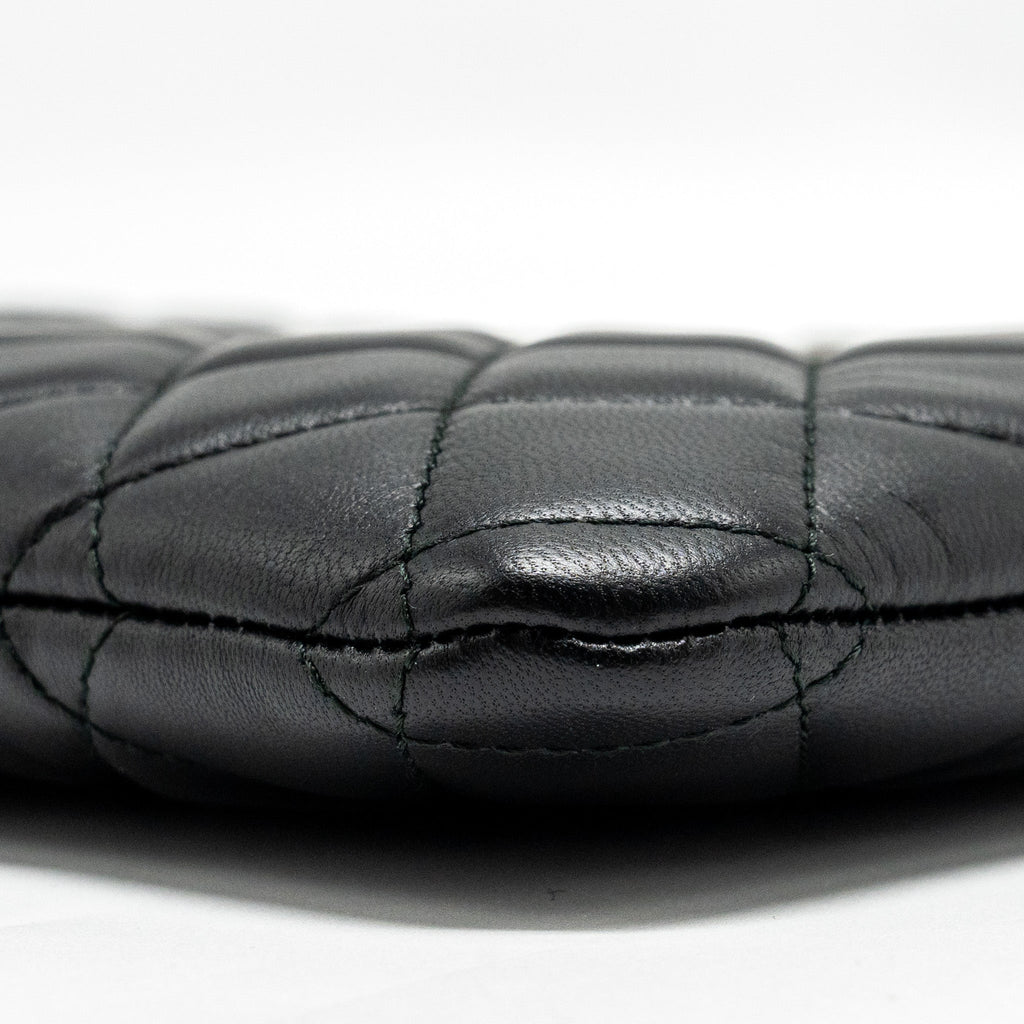 chanel-boy-pouch-lambskin-black-ruthenium-hardware