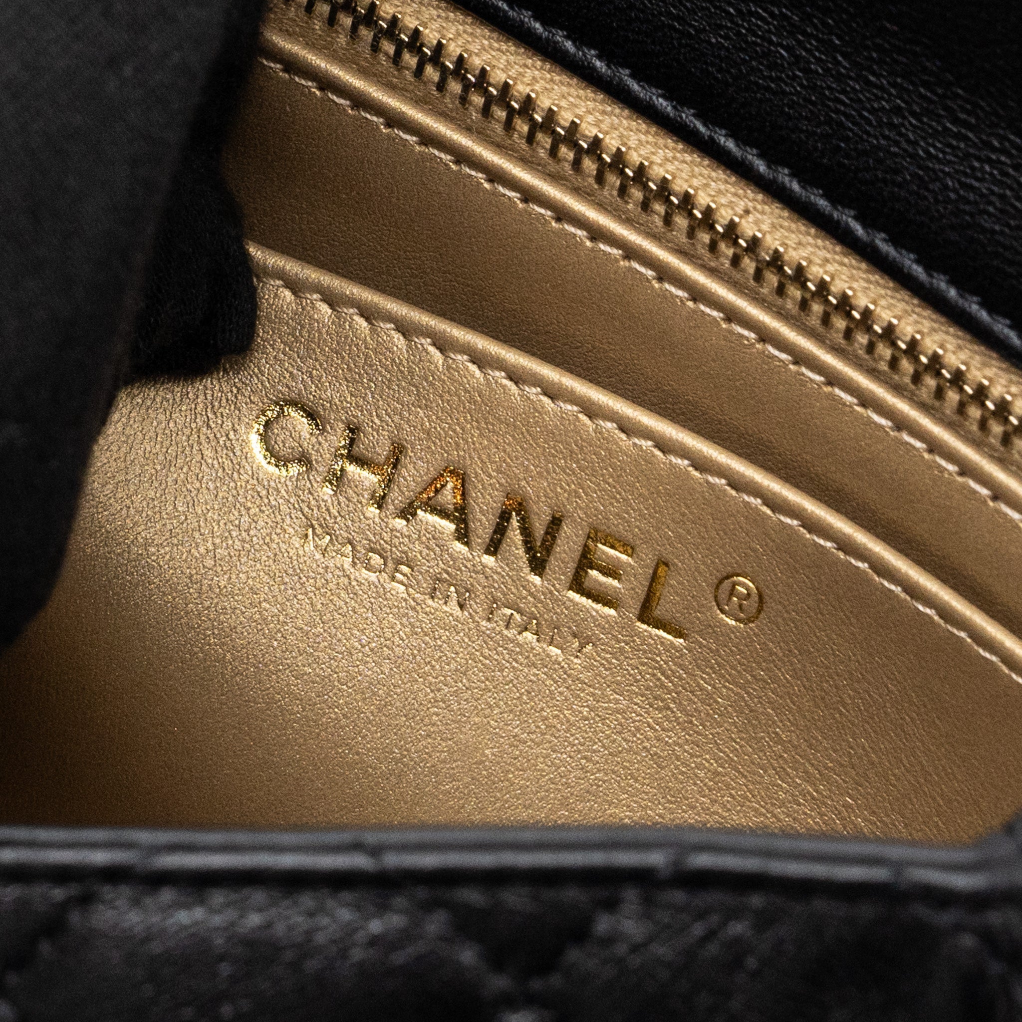 chanel-pearl-crush-mini-square-flap-bag-lambskin-black-ghwmicrochip