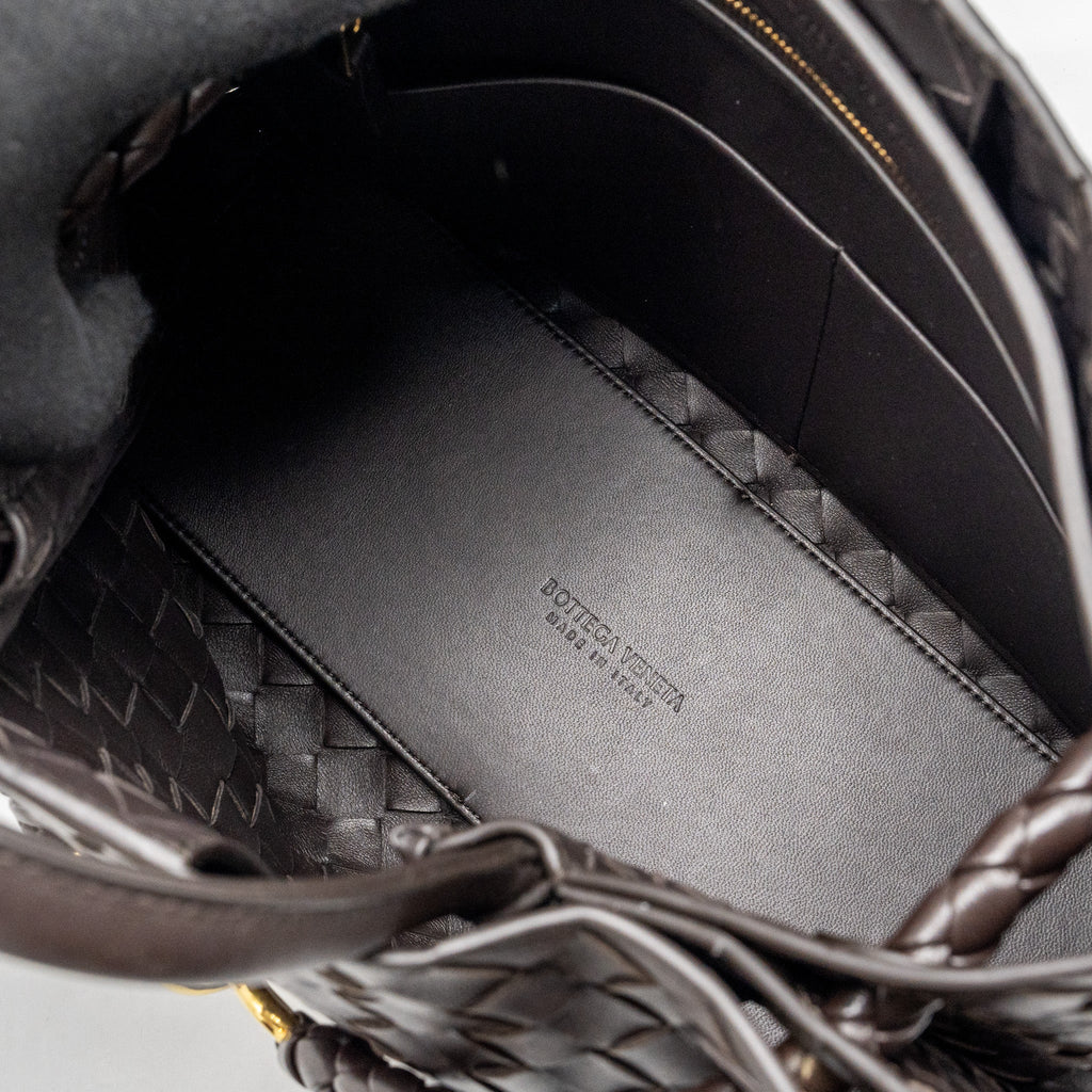 bottega-veneta-medium-andiamo-bag-lambskin-fondant-ghw