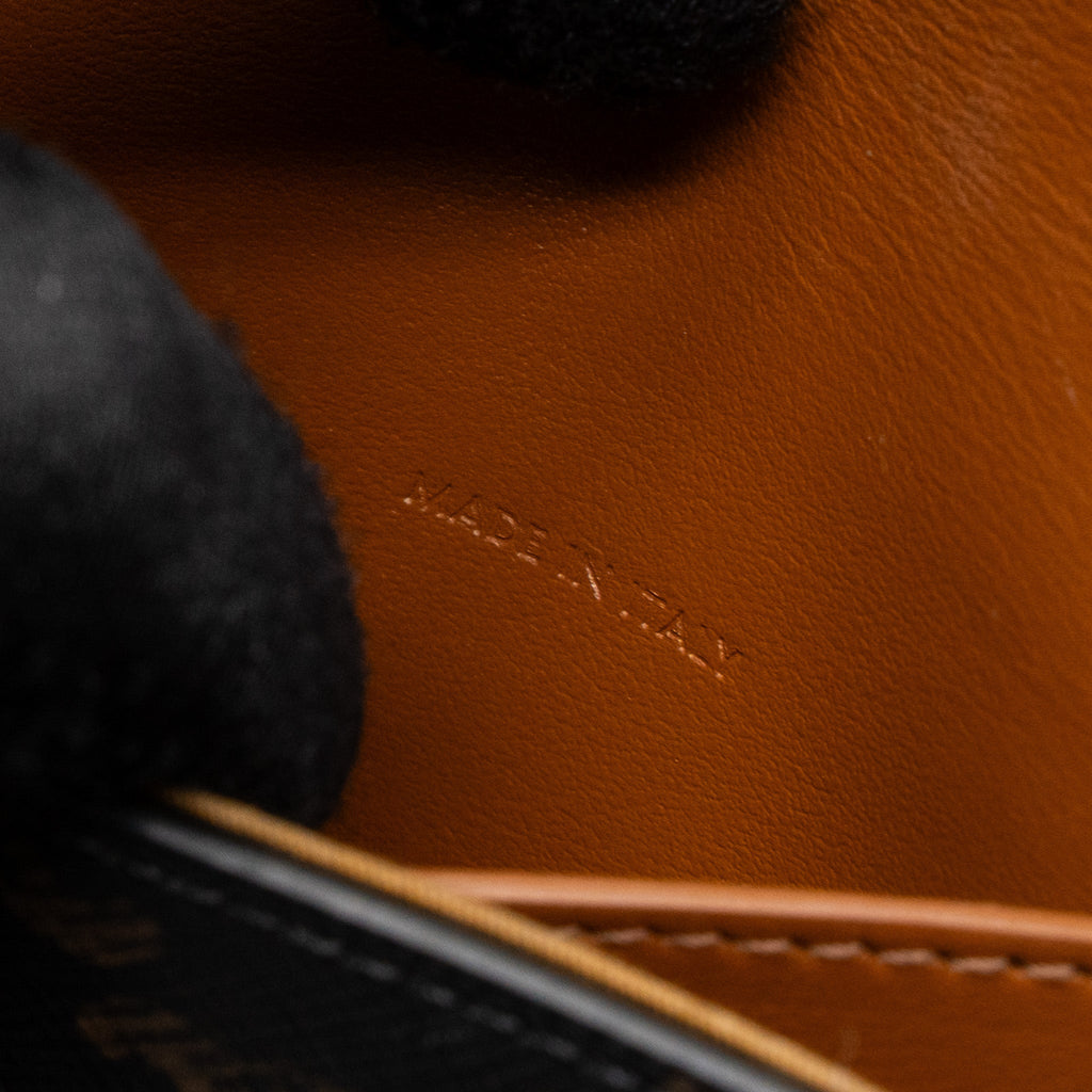 celine-clutch-on-strap-tabou-calfskin-triomphe-canvas-tan-ghw