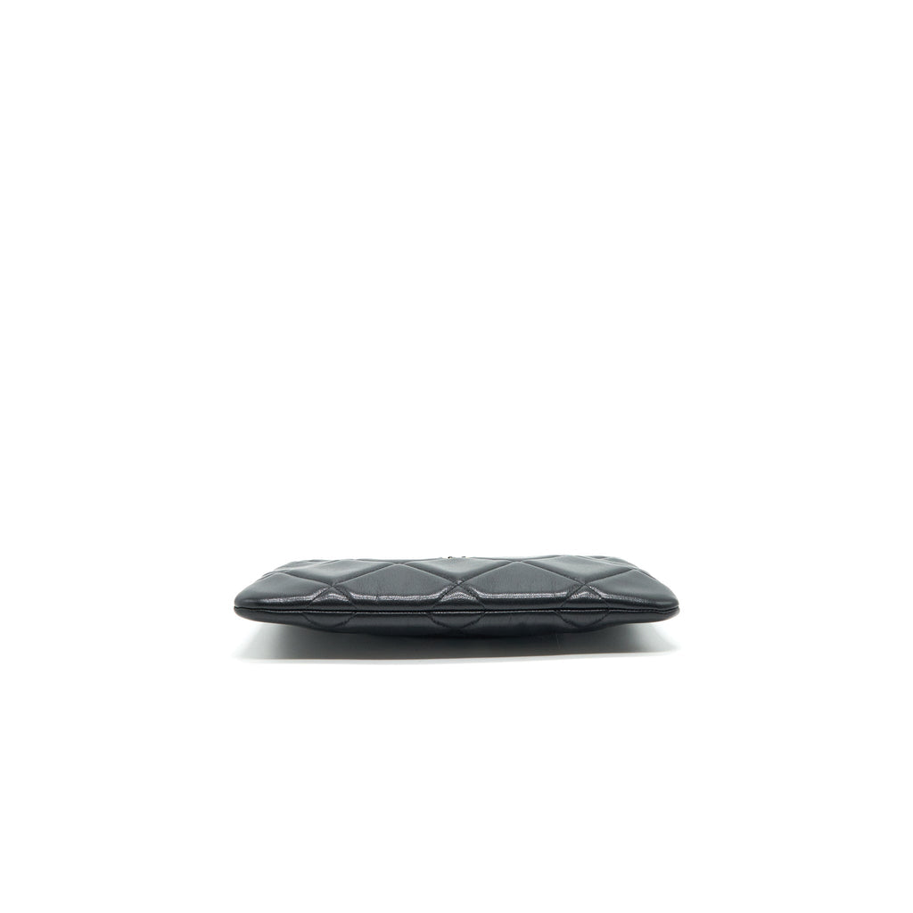 chanel-19-pouch-black-ghw