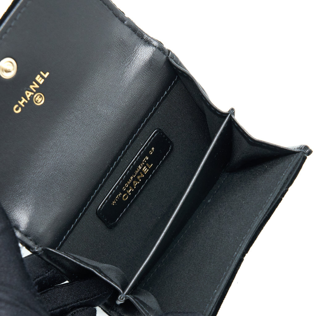chanel-flap-card-holder-giant-cc-logo-velvet-black-lghw