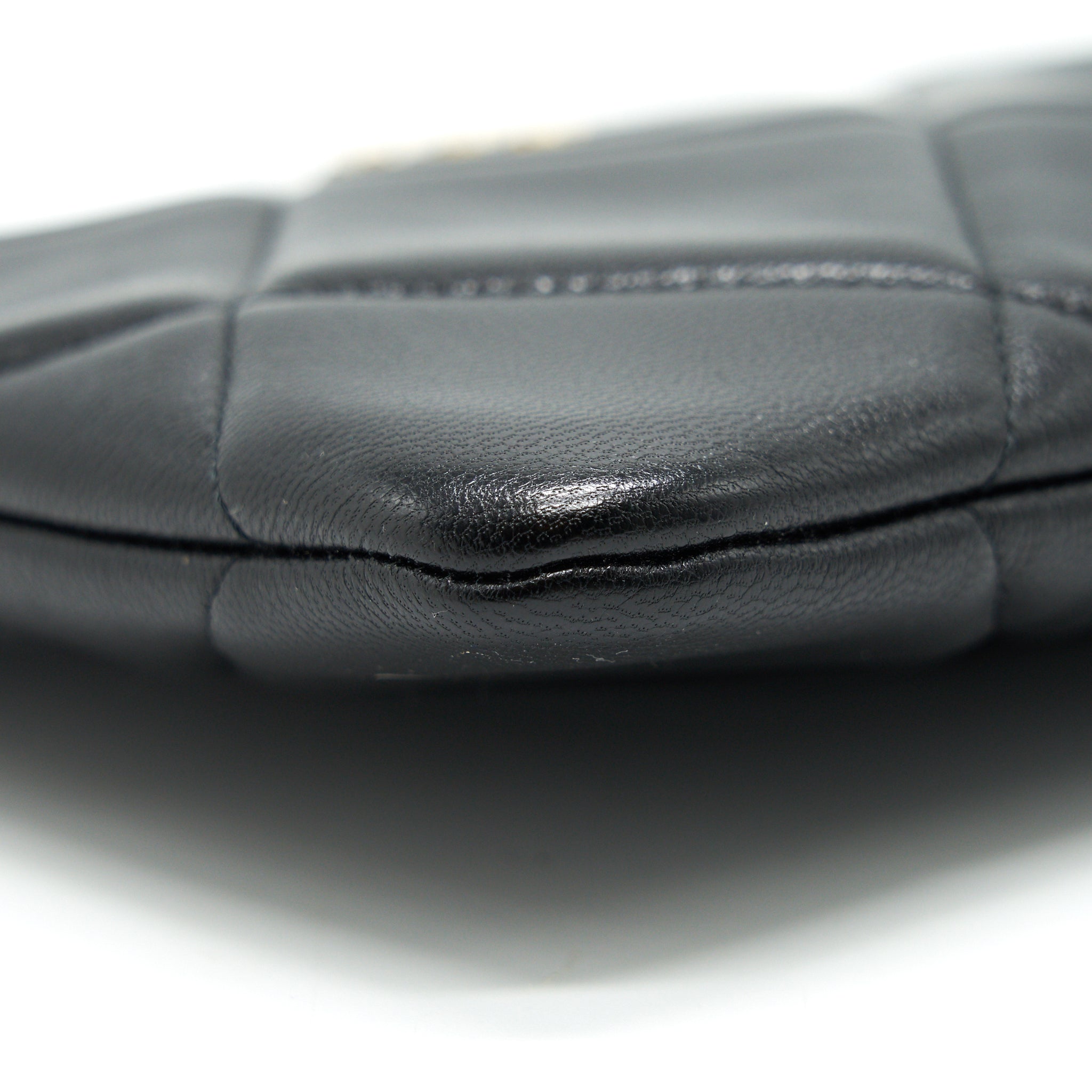 chanel-19-pouch-black-ghw