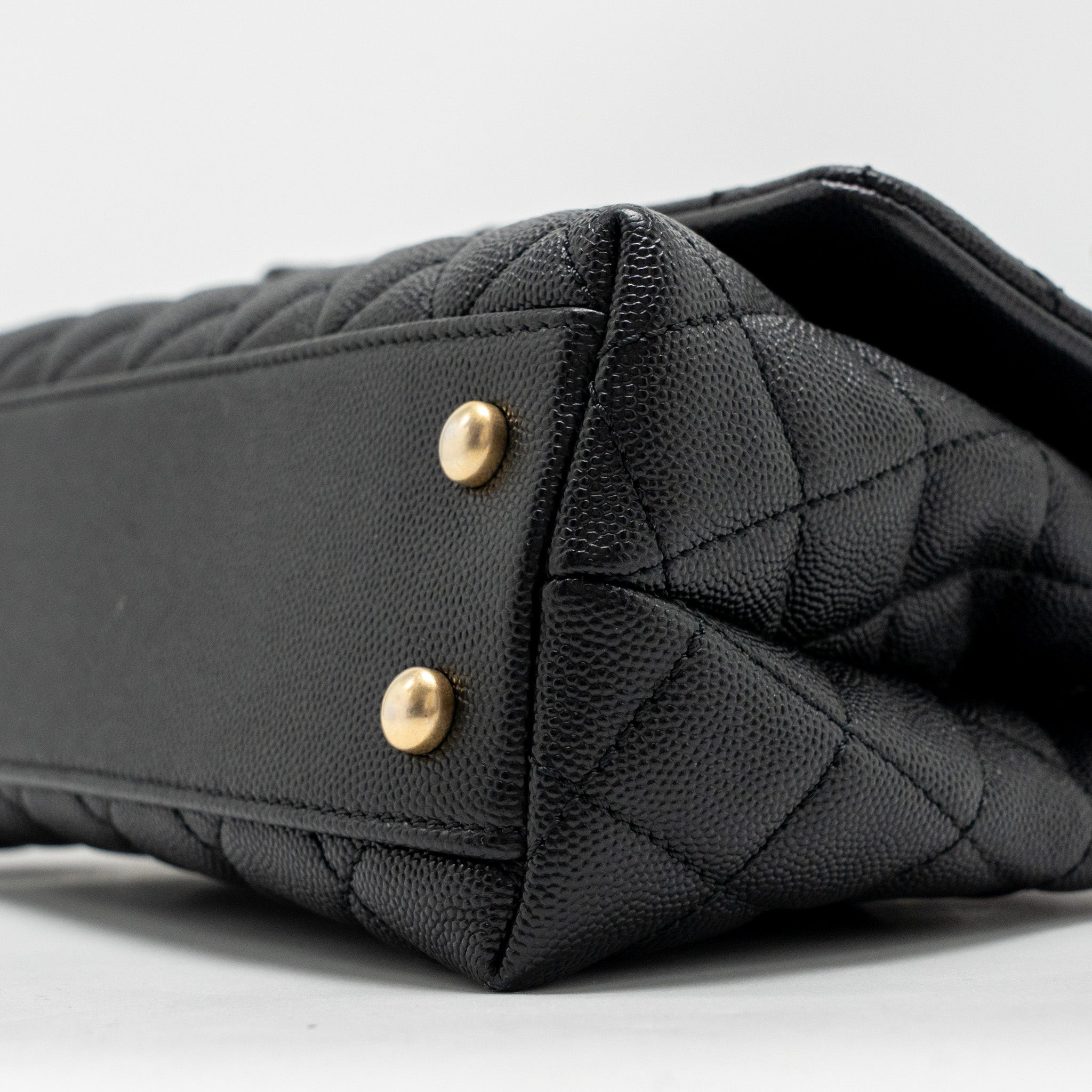 chanel-small-coco-handle-with-snake-embossed-handle-caviar-black-ghw