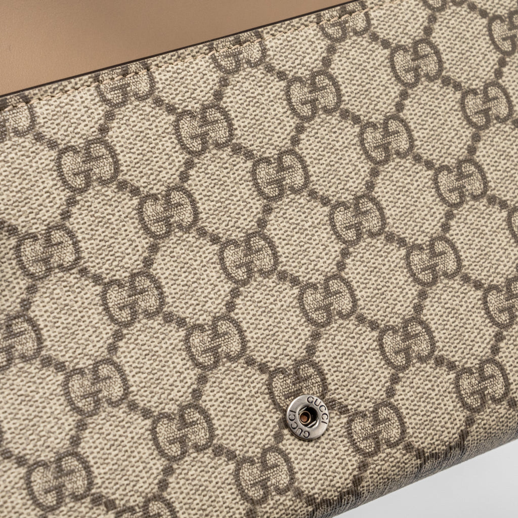 gucci-dionysus-wallet-on-chain-gg-supreme-canvas-shw-1