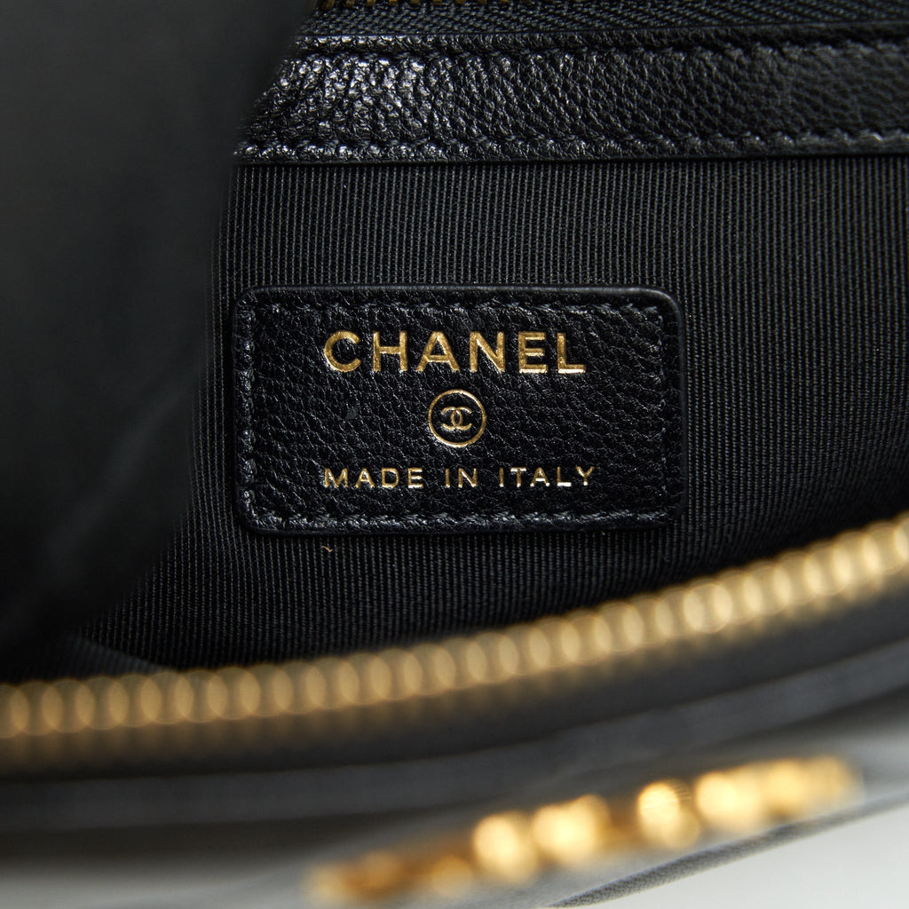 chanel-19-pouch-black-ghw