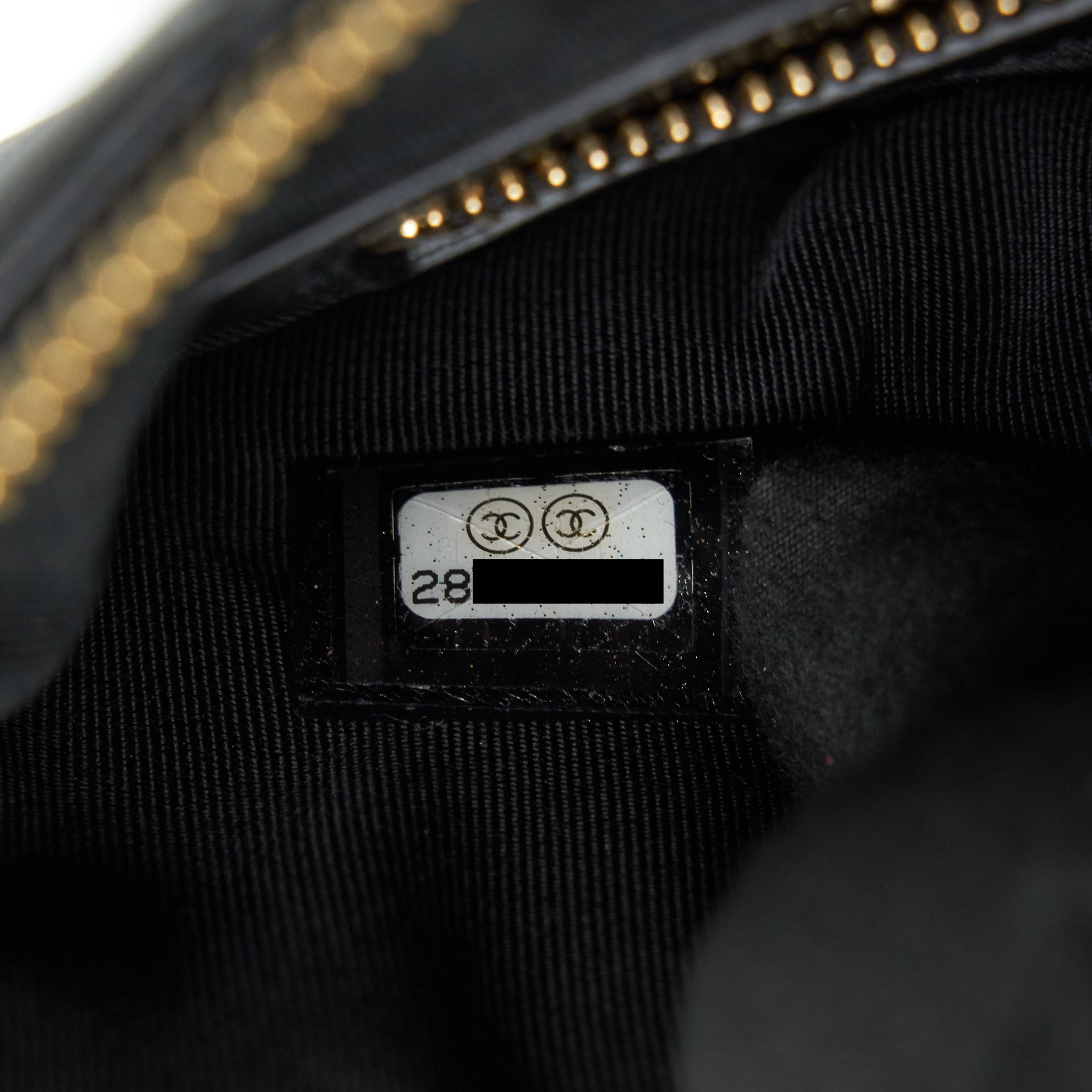 chanel-19-pouch-black-ghw