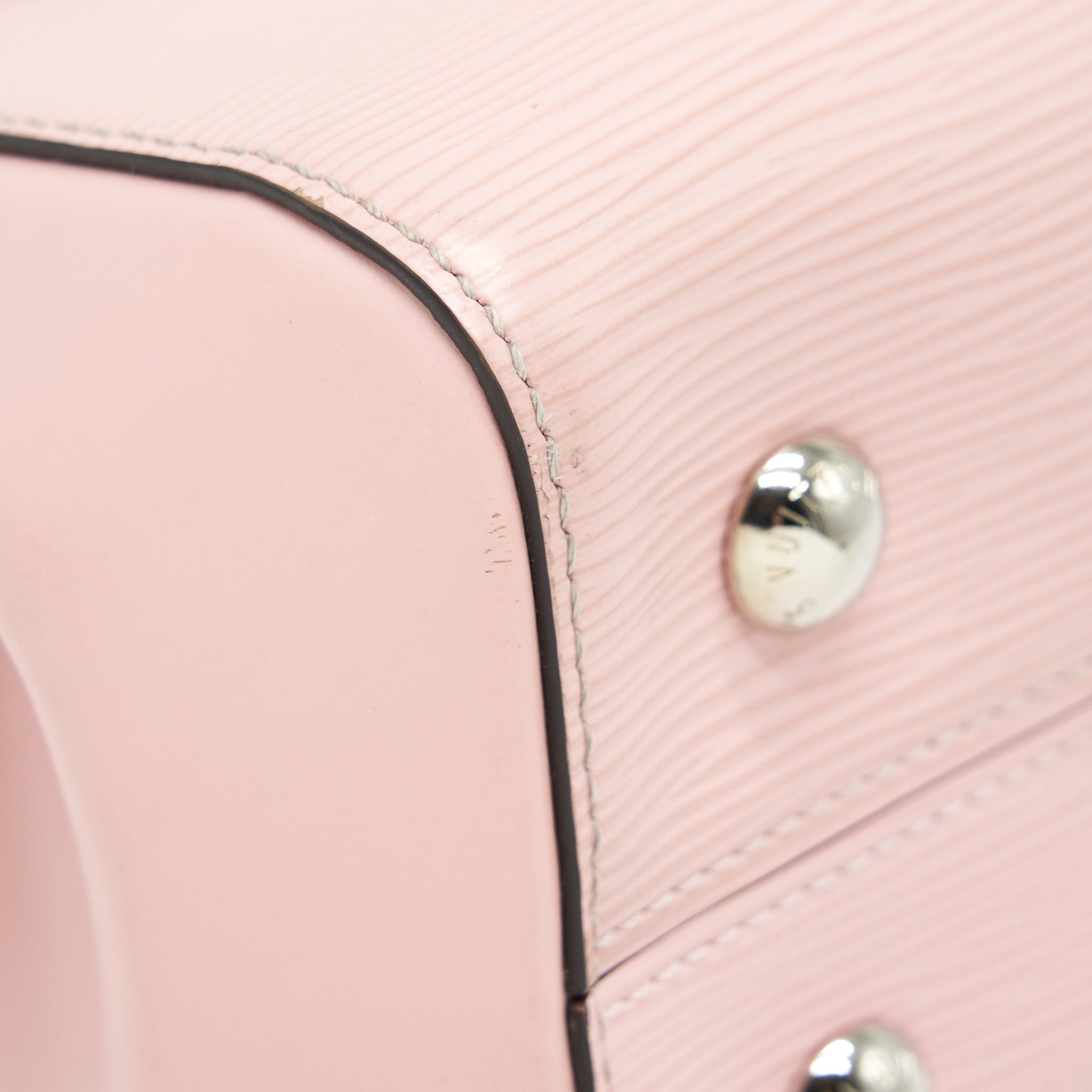 louis-vuitton-clunny-mm-pink-shw