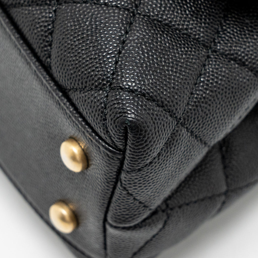 chanel-small-coco-handle-with-snake-embossed-handle-caviar-black-ghw