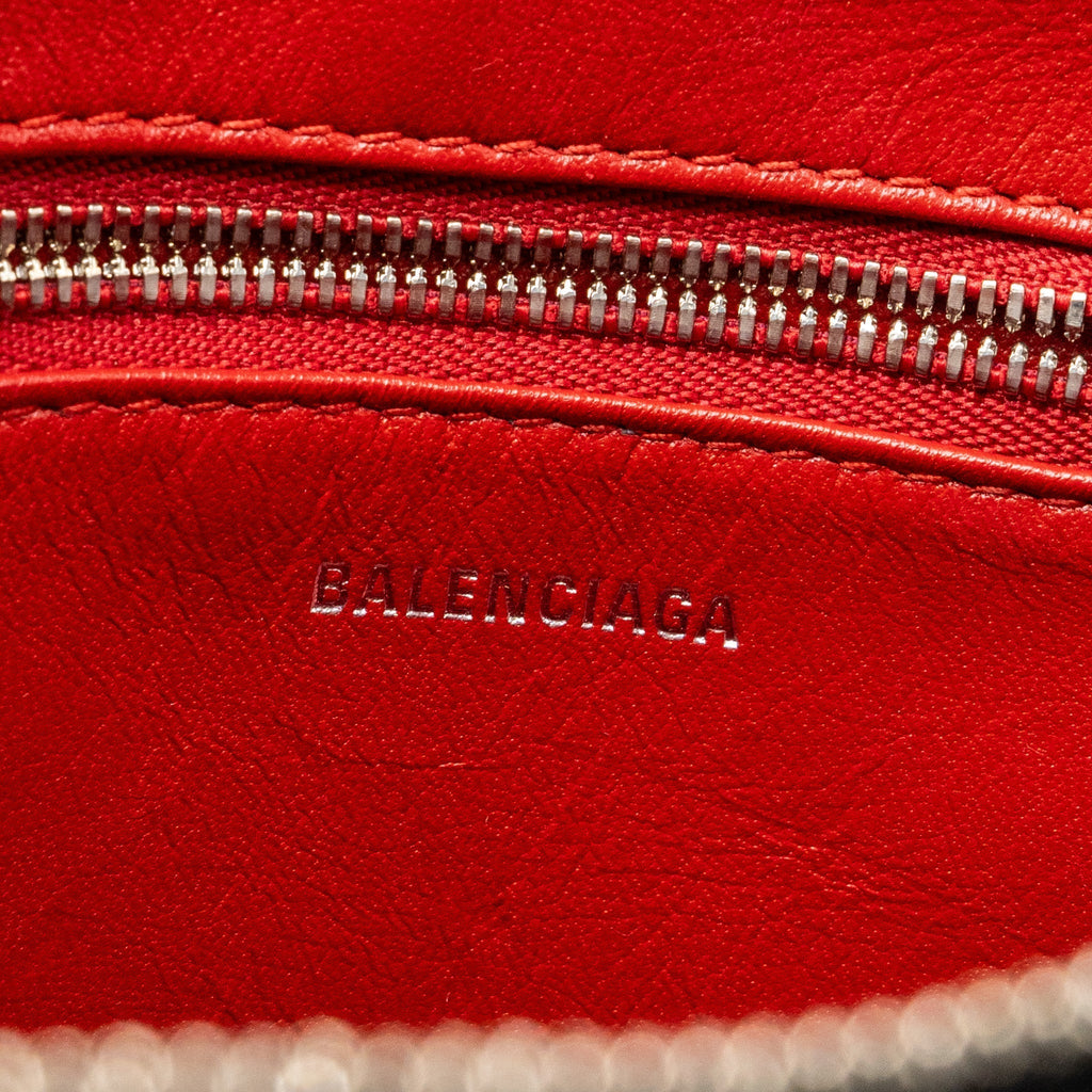balenciaga-triangle-duffle-bag-calfskin-black-shw-copy