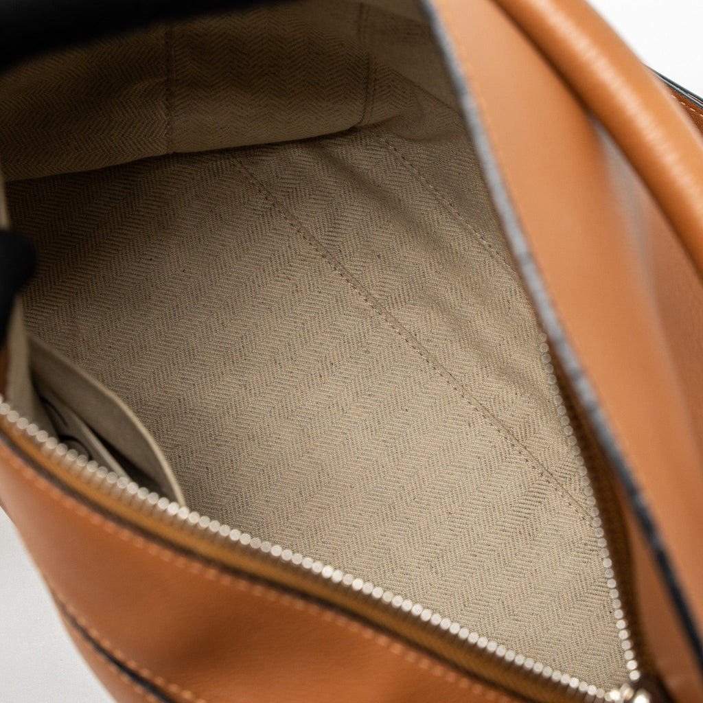 loewe-medium-puzzle-bag-calfskin-tan-ghw