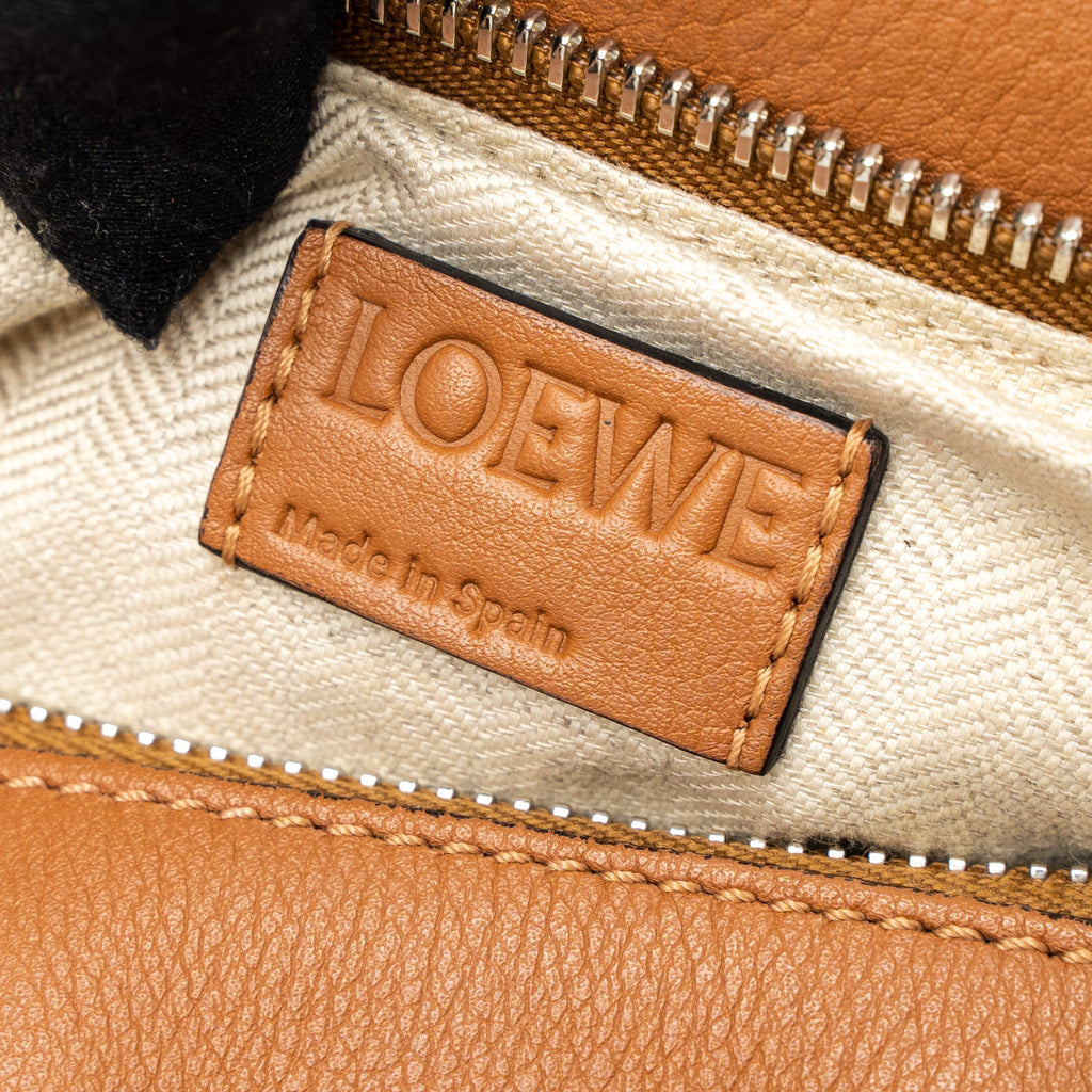 loewe-medium-puzzle-bag-calfskin-tan-ghw