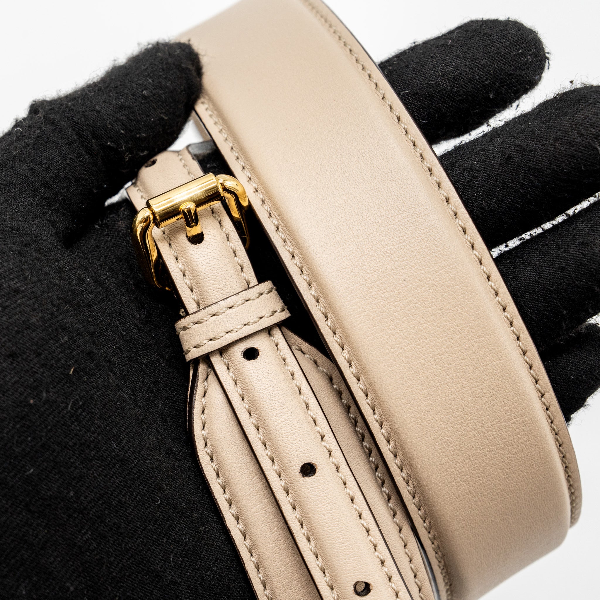 fendi-peekaboo-mini-calfskin-beige-ghw