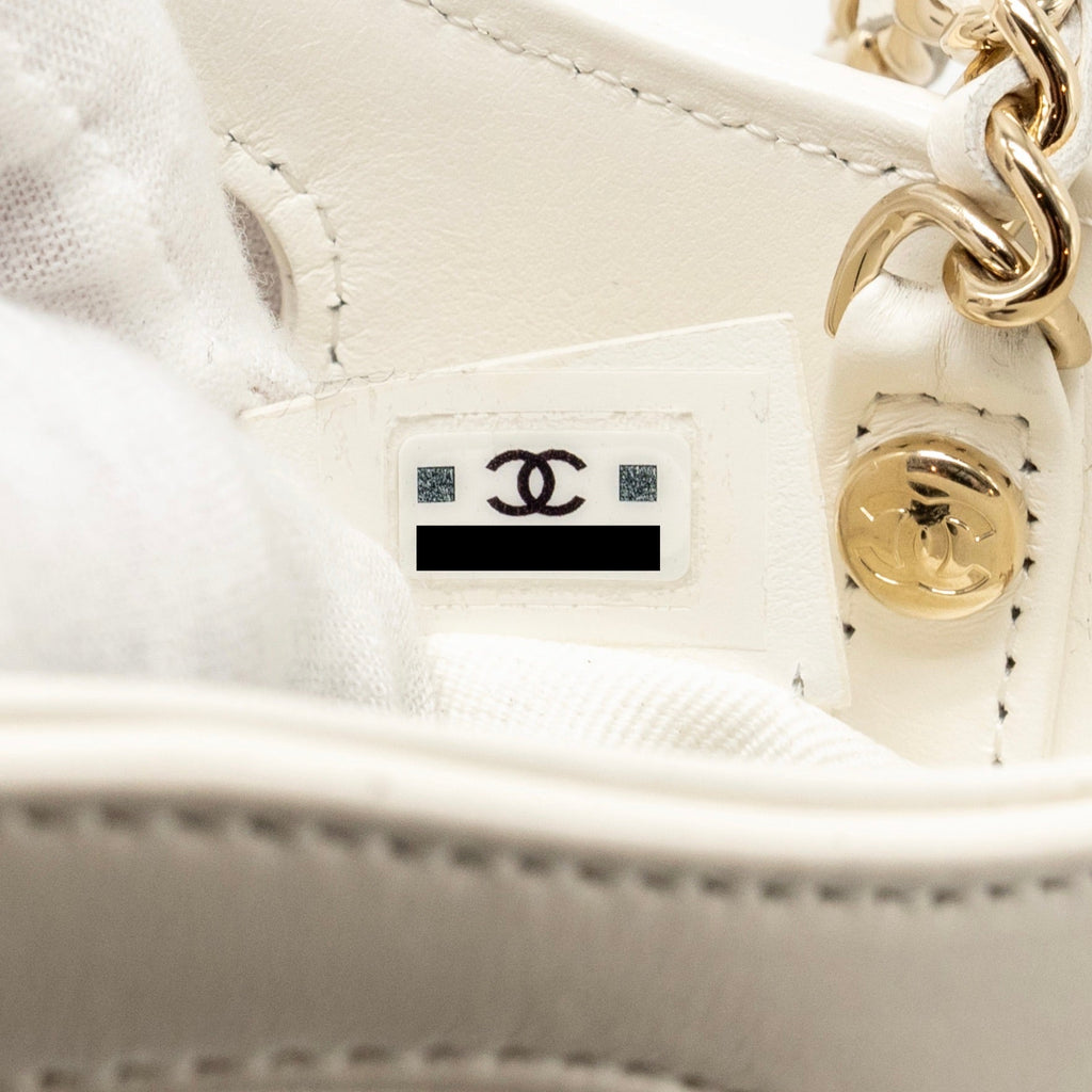 chanel-mini-31-clutch-with-chain-shiny-lambskin-white-lghw-microchip-copy