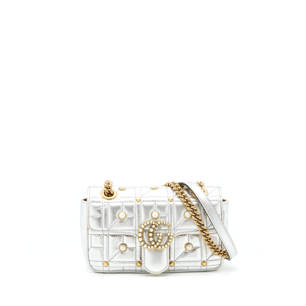 gucci-mini-gg-marmont-flap-bag-limiited-edition-silver-with-pearl-gold-hardware