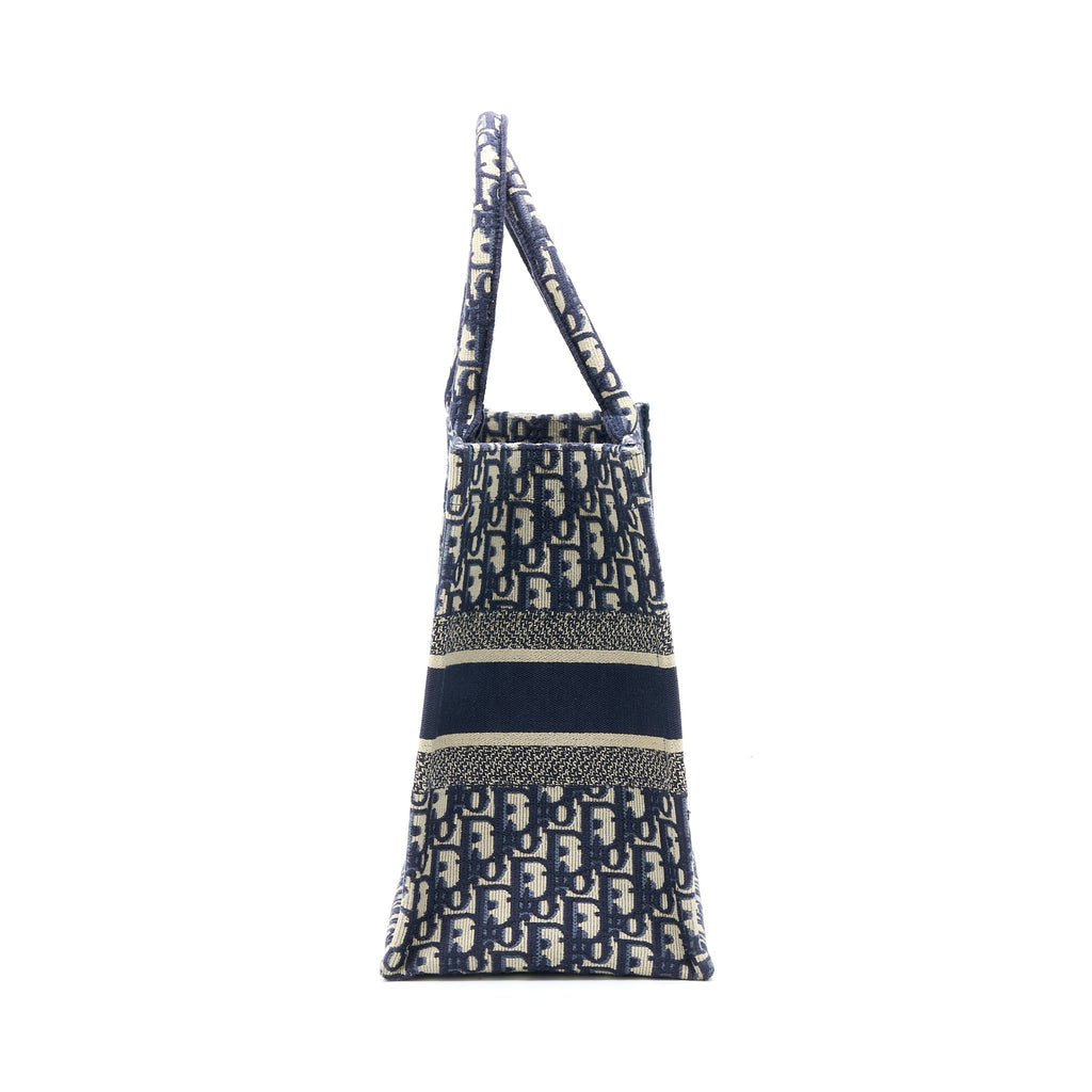 dior-medium-book-tote-blue-dior-oblique-embroidery