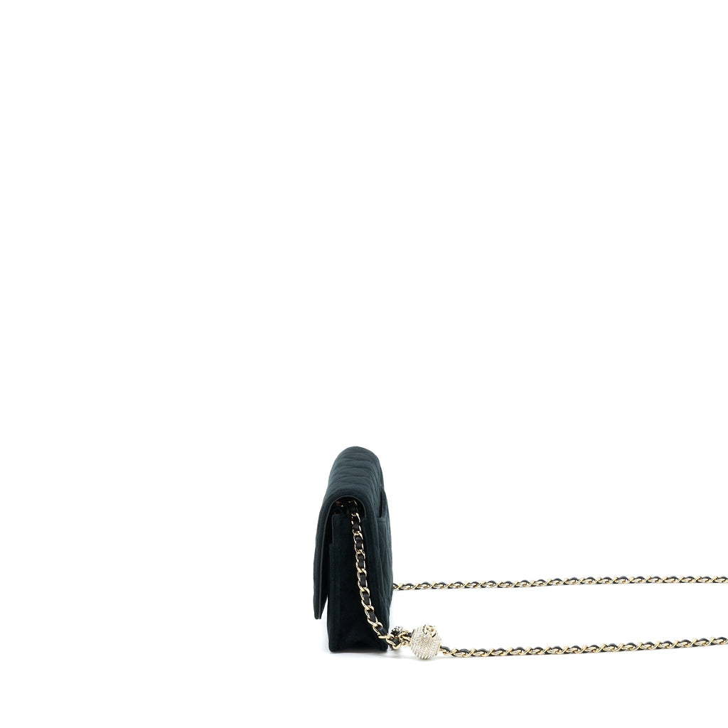 chanel-velvet-pearl-crush-wallet-on-chain-black-lghw