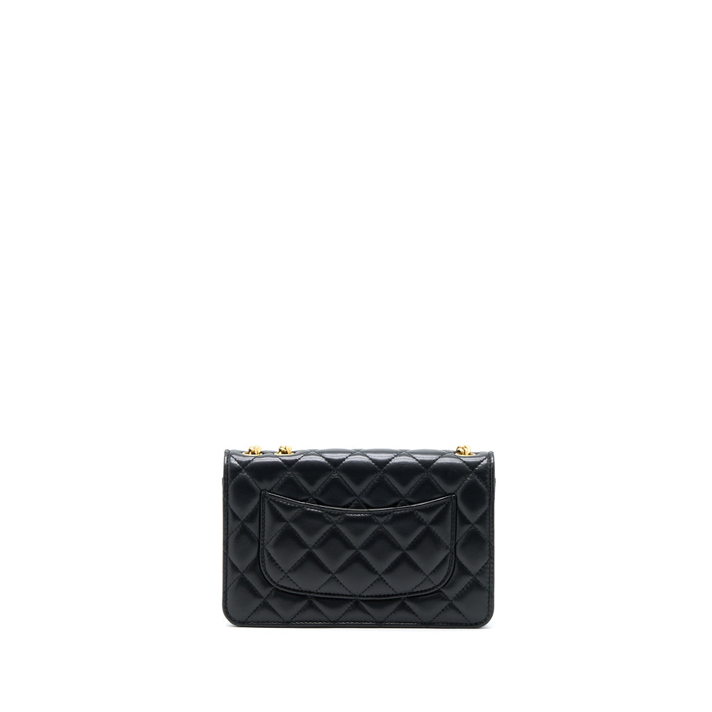 chanel-22k-gold-pillar-wallet-on-chain-lambskin-ghw