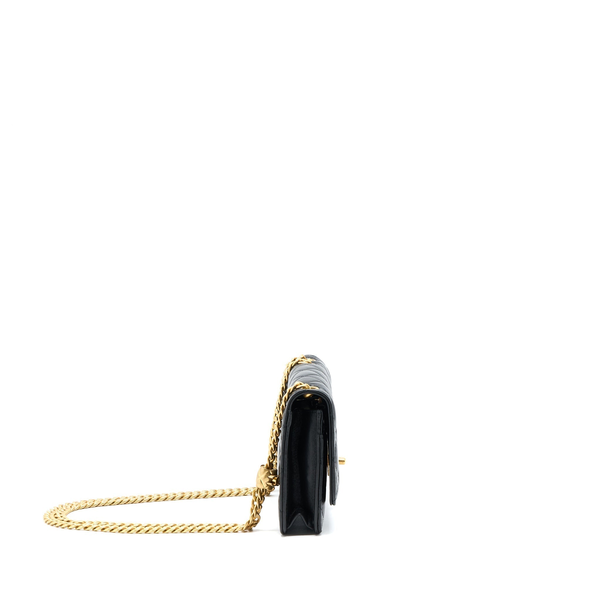 chanel-22k-gold-pillar-wallet-on-chain-lambskin-ghw