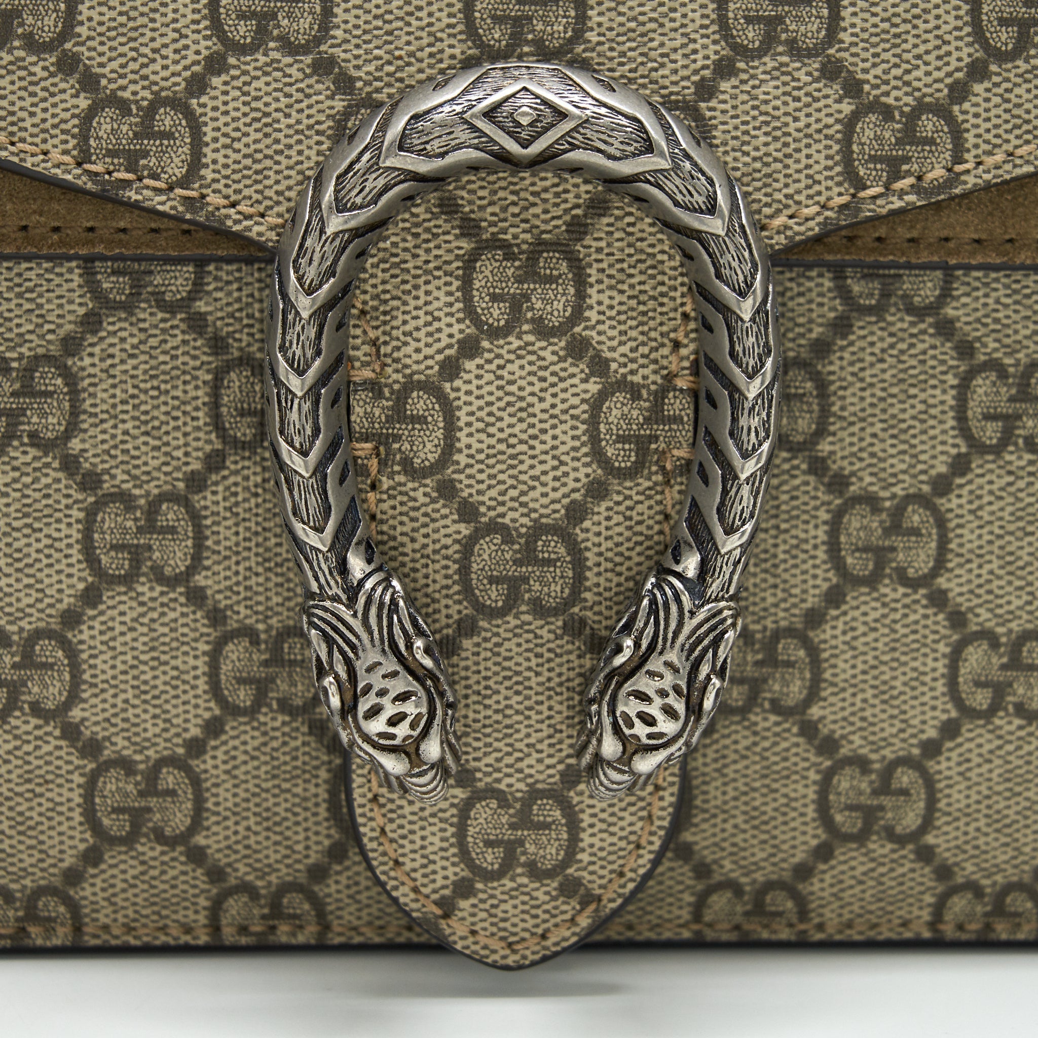 gucci-small-dionysus-bag-supreme-canvas-beige