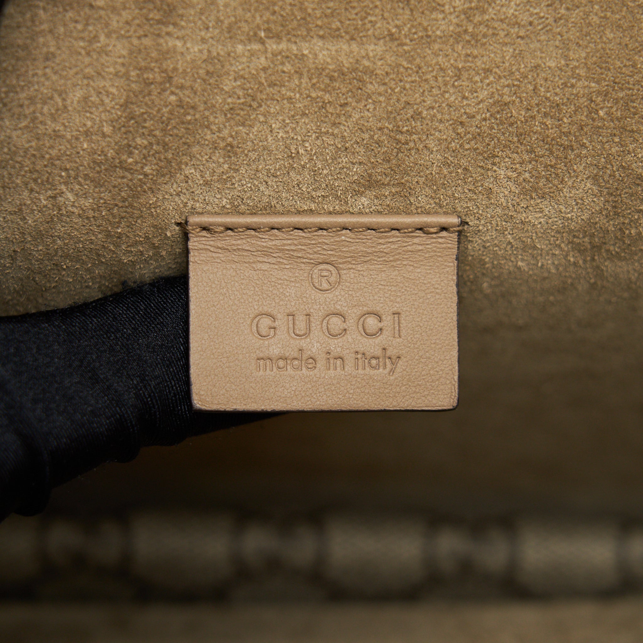 gucci-small-dionysus-bag-supreme-canvas-beige