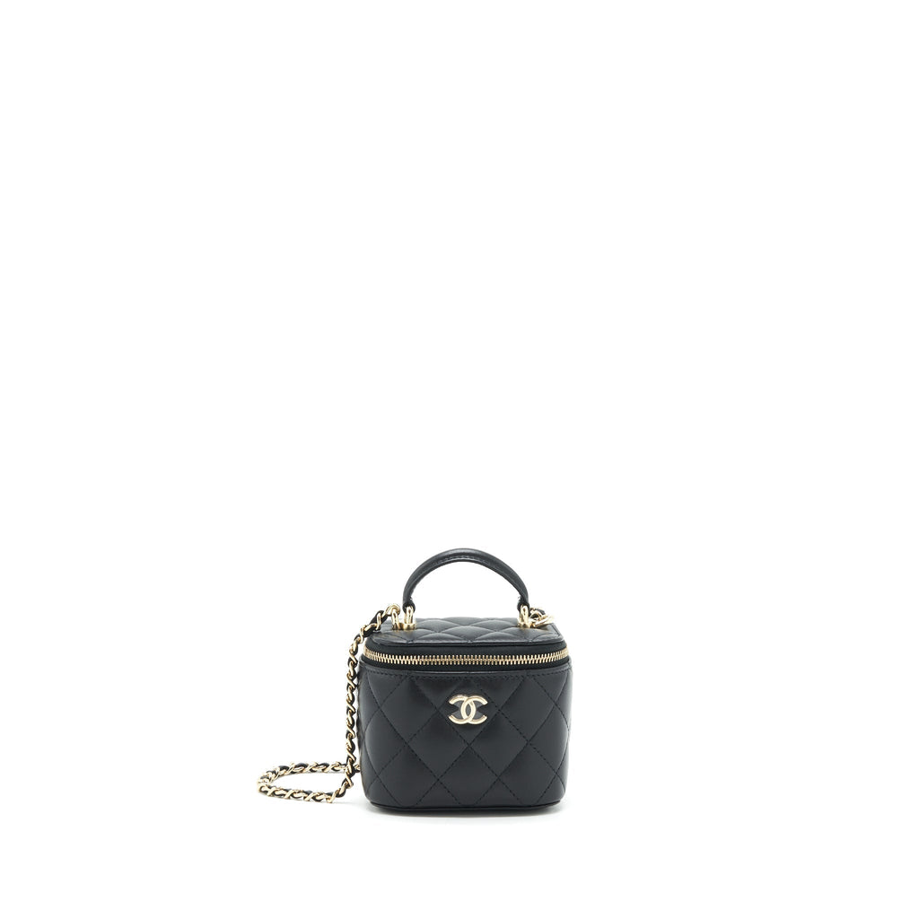 chanel-21p-top-handle-mini-vanity-with-chain-with-mirror-inside-lambskin-black-lghw