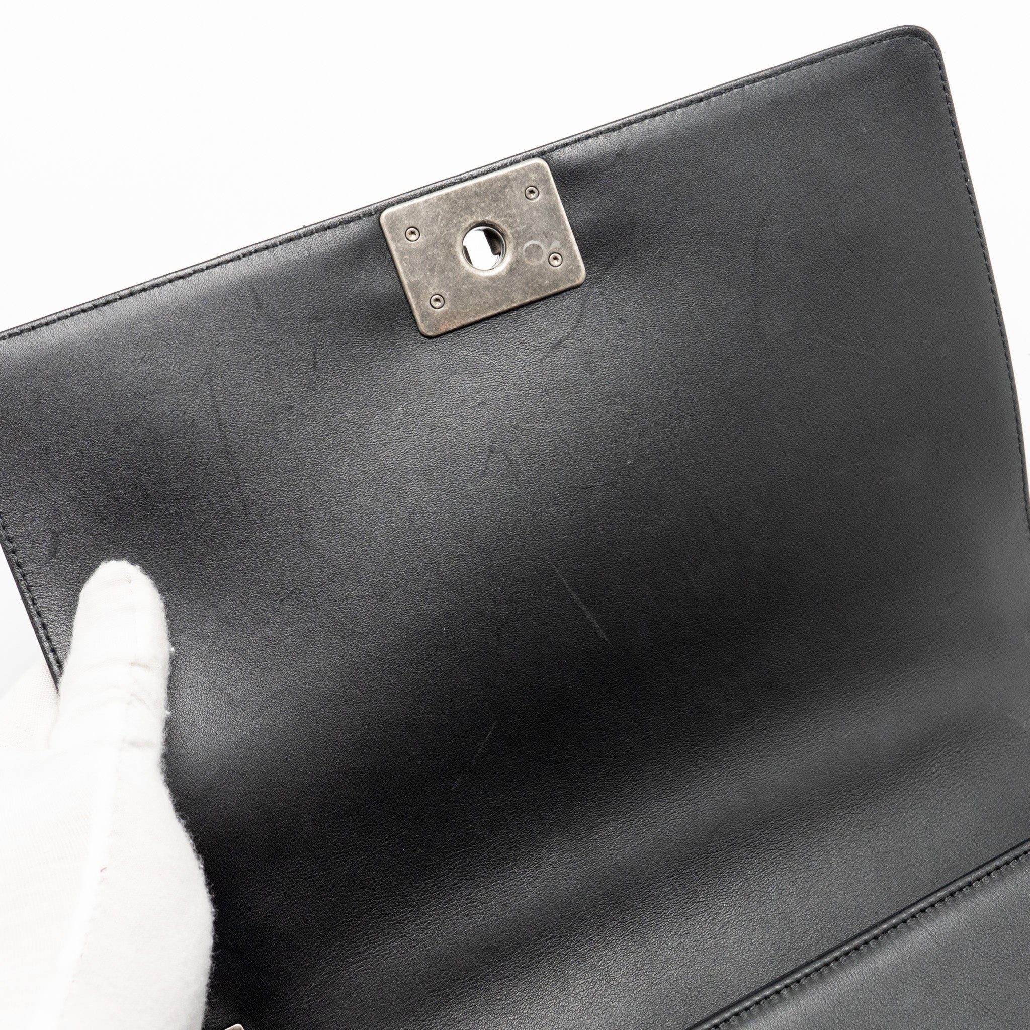 chanel-new-medium-boy-bag-calfskin-black-ruthenium-hardware