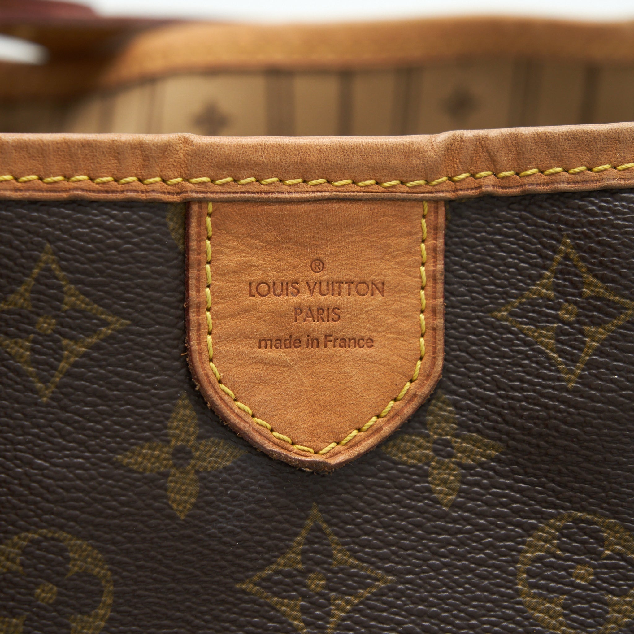 louis-vuitton-large-tote-bag-monogram-canvas-ghw