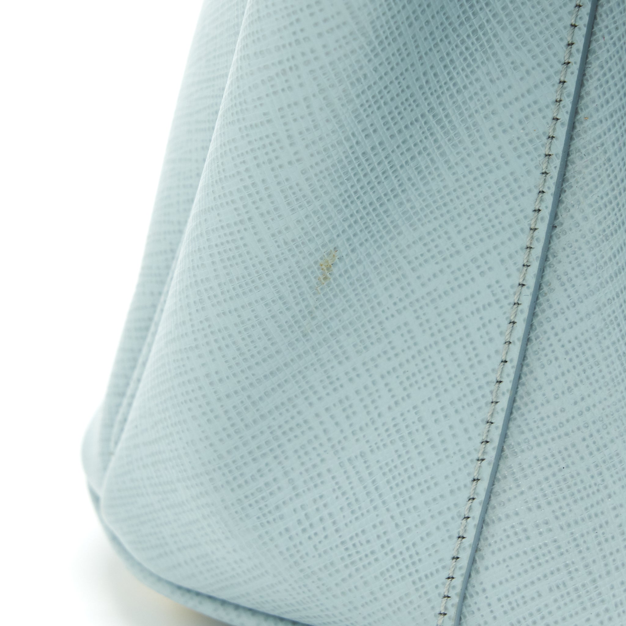 prada-saffiano-leather-tote-bag-light-blue-ghw