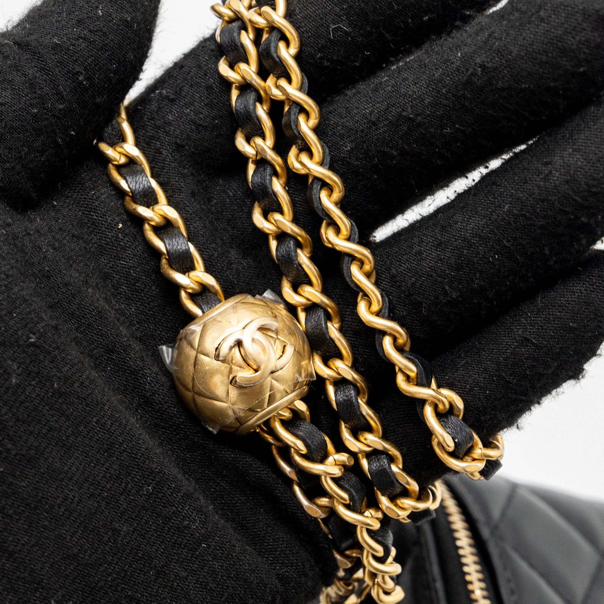 chanel-pearl-crush-long-vanity-with-chain-lambskin-black-ghw-microchip-2