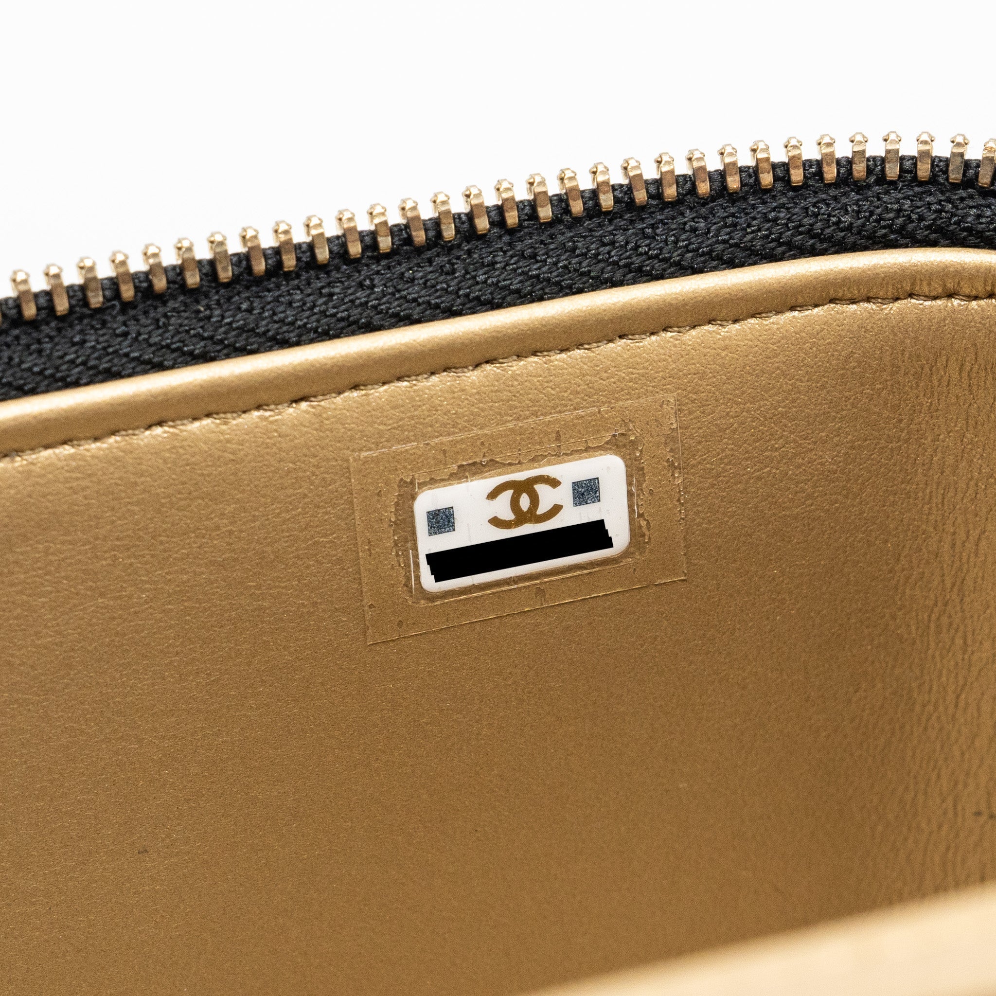 chanel-pearl-crush-long-vanity-with-chain-lambskin-black-ghw-microchip-2