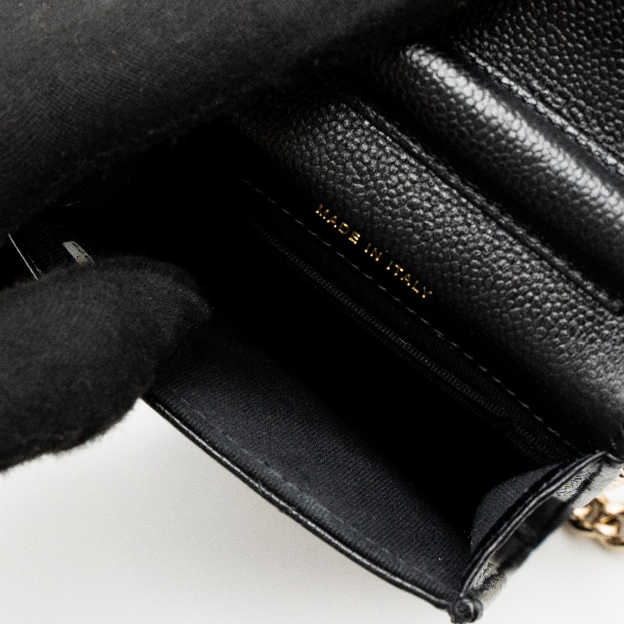 chanel-vertical-phone-pouch-caviar-black-lghw