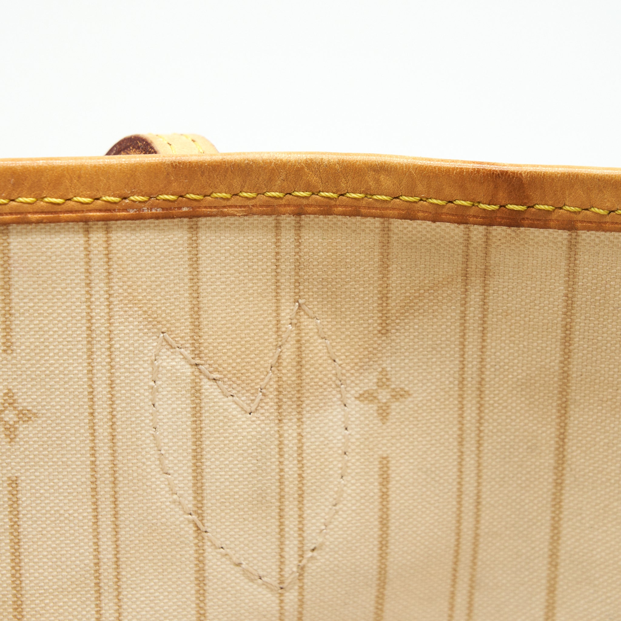 louis-vuitton-neverfull-mm-damier-sure-beige