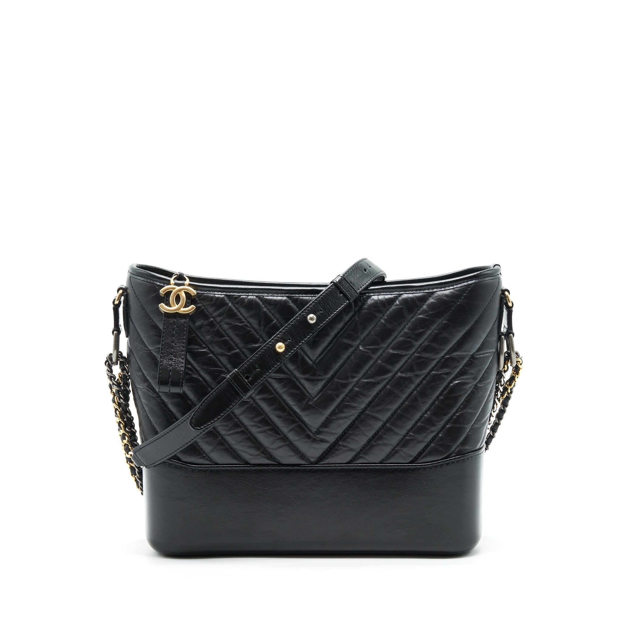 chanel-large-gabrielle-hobo-bag-chevron-calfskin-black-with-gold-sliver-hardware