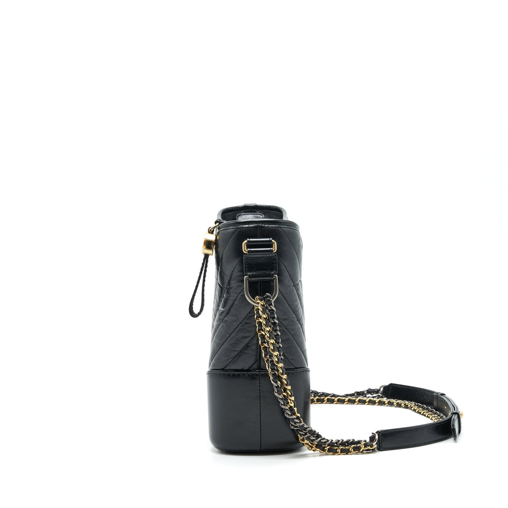 chanel-large-gabrielle-hobo-bag-chevron-calfskin-black-with-gold-sliver-hardware