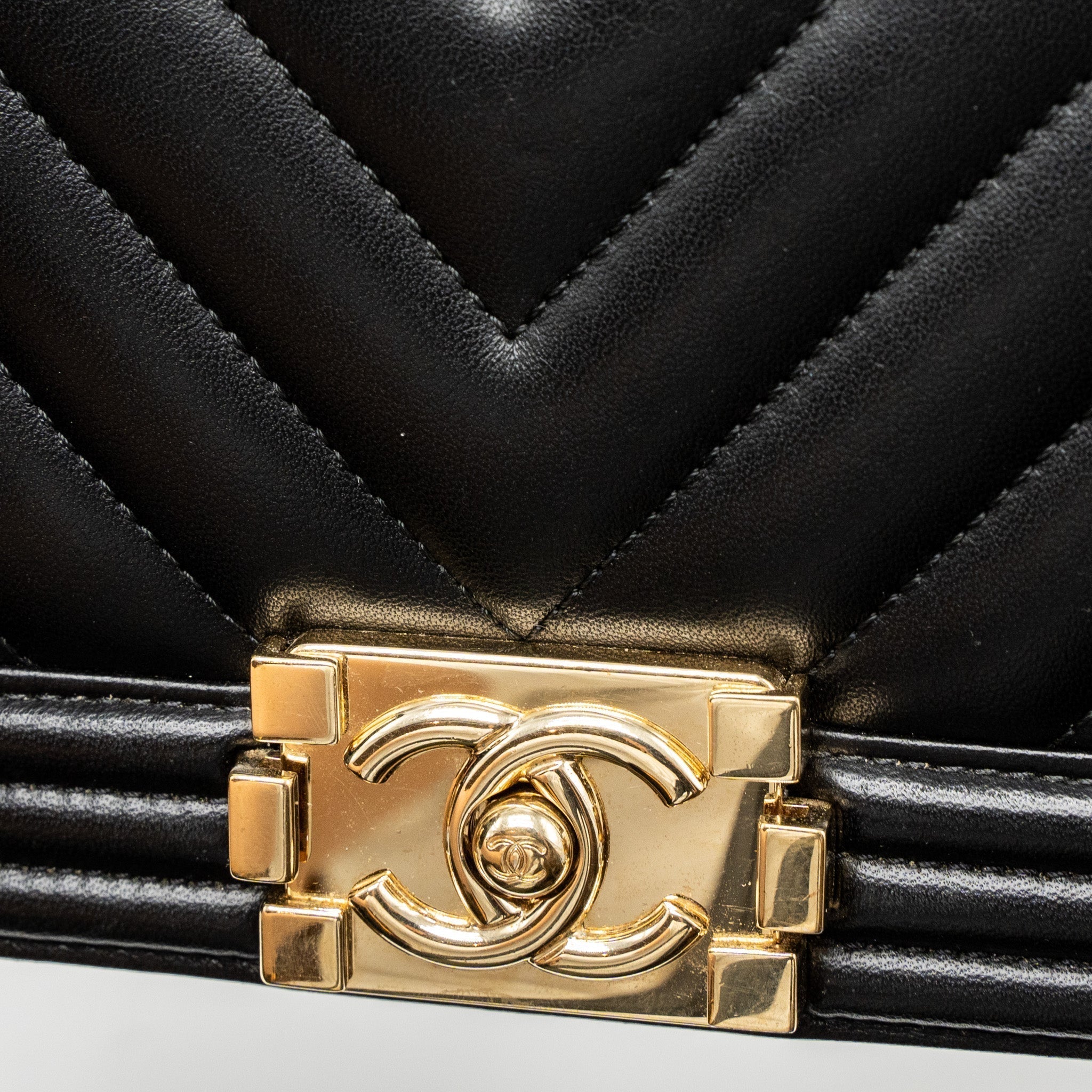 chanel-small-chevron-boy-bag-lambskin-black-ghw
