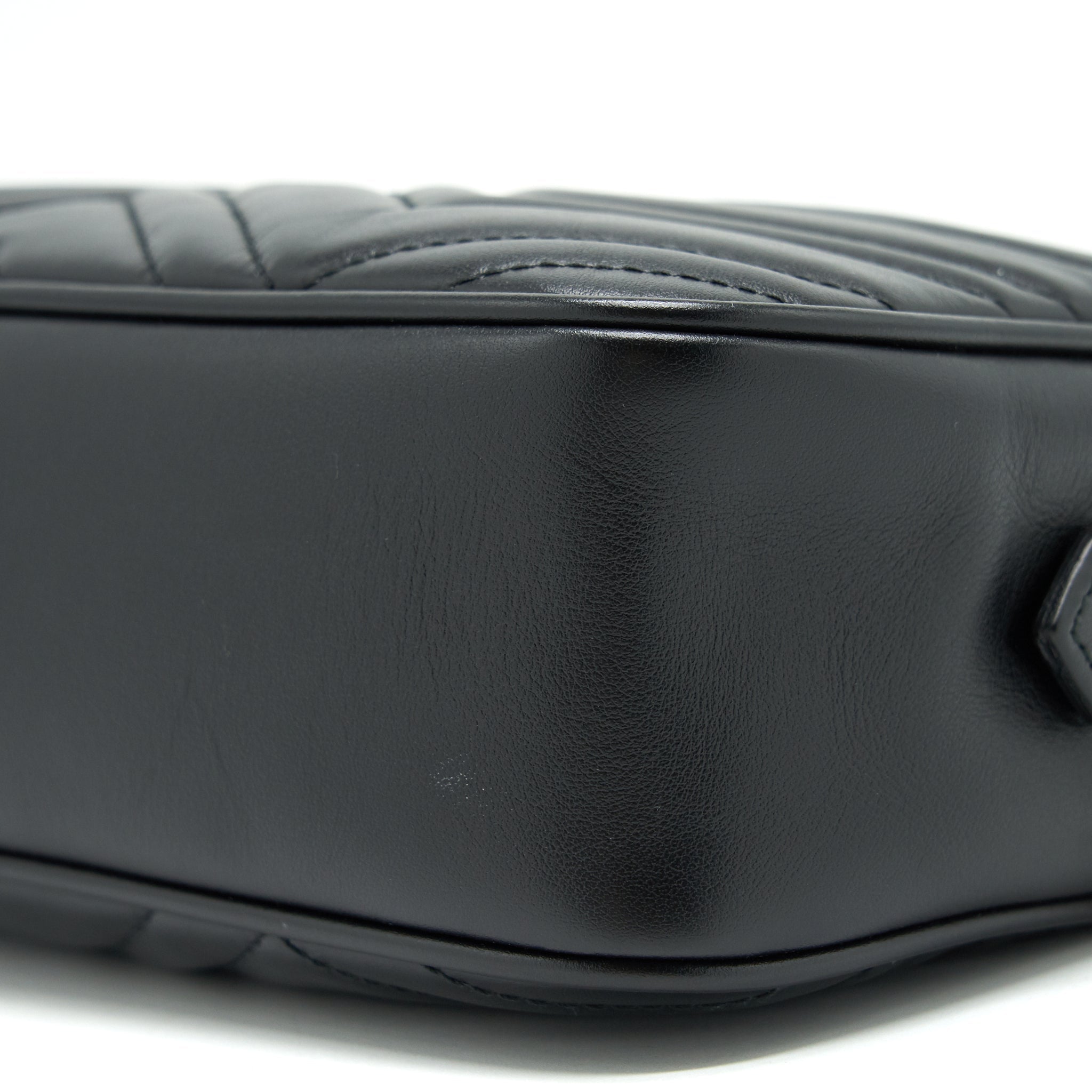 gucci-gg-marmont-small-camera-bag-black