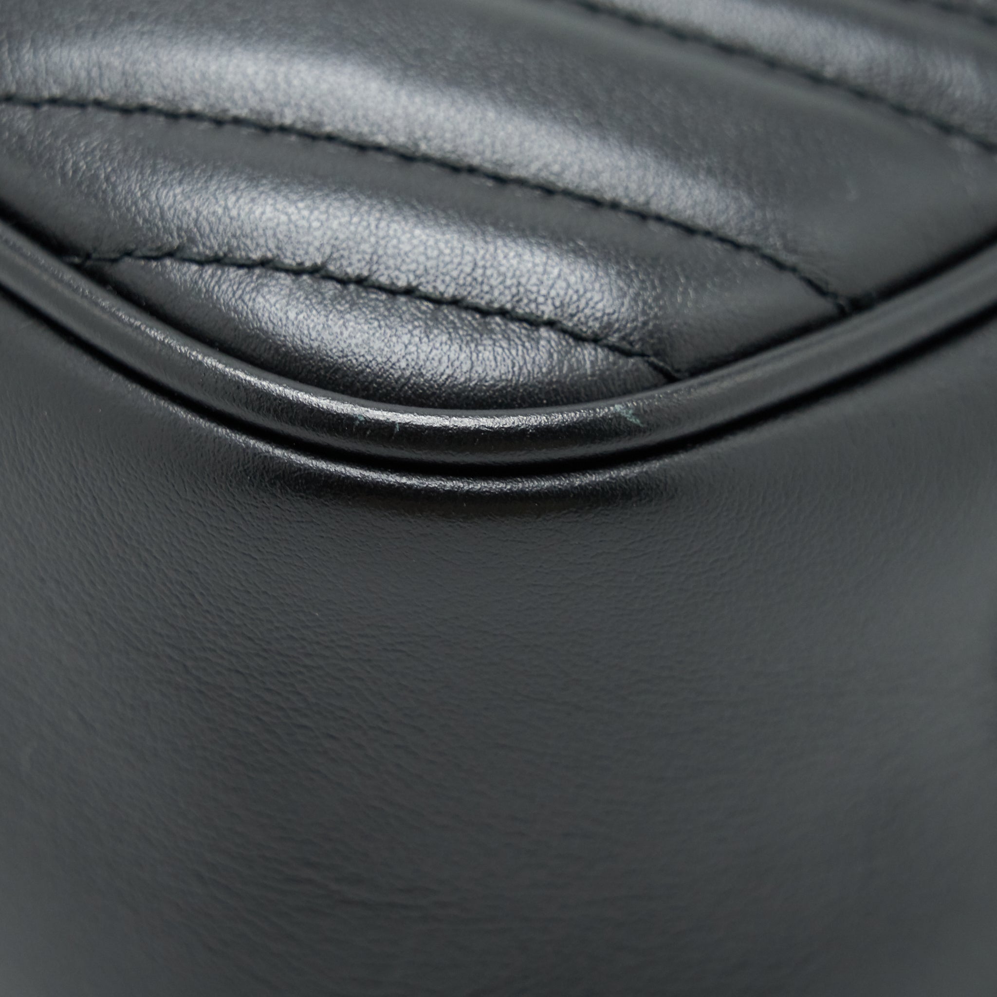 gucci-gg-marmont-small-camera-bag-black