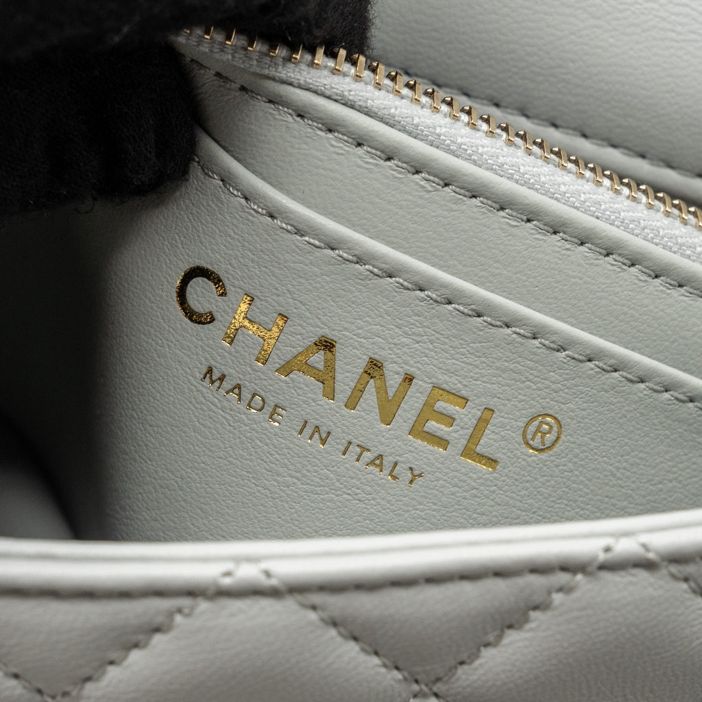 chanel-23c-pearl-crush-mini-rectangular-flap-bag-lambskin-light-grey-ghw-microchip