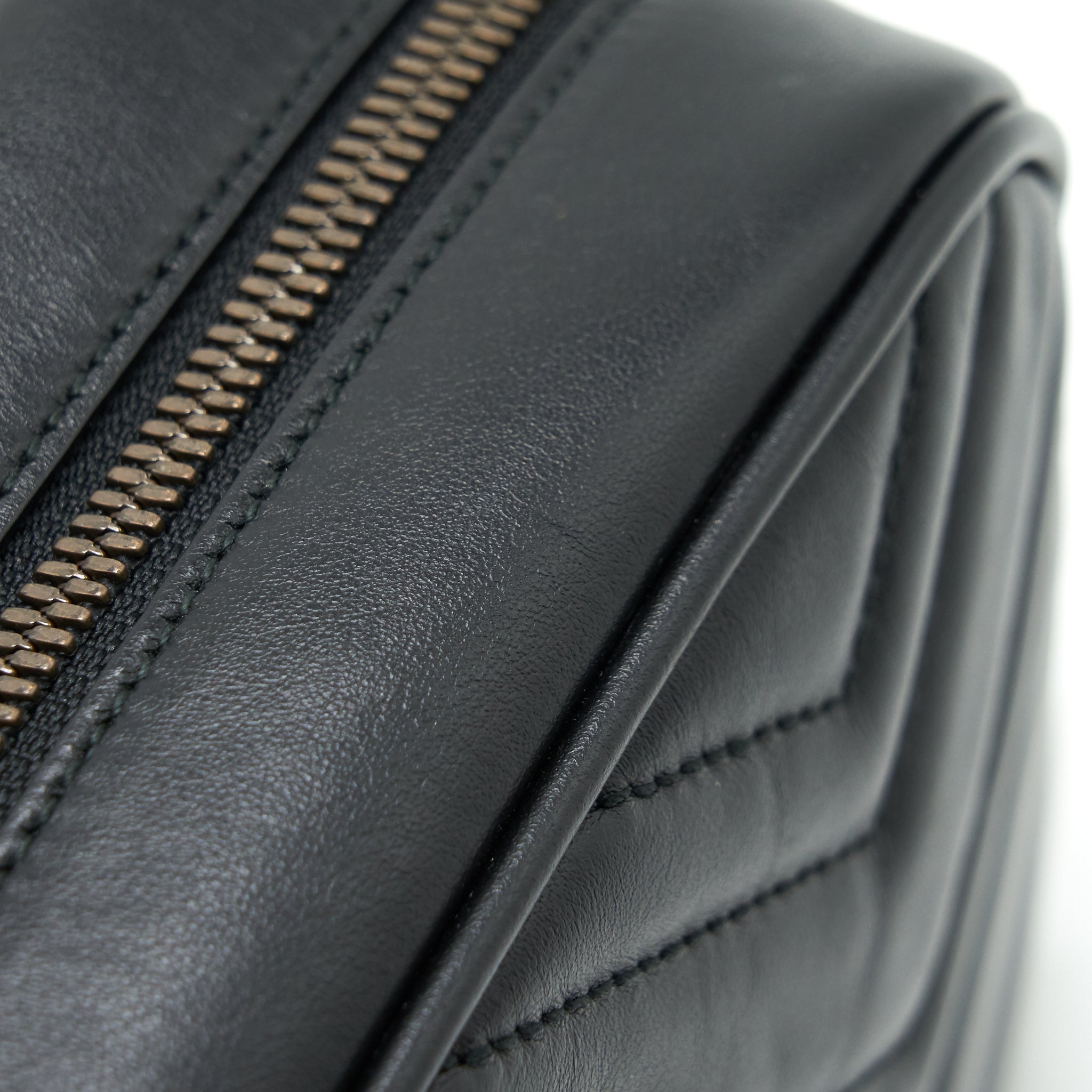 gucci-gg-marmont-small-camera-bag-black