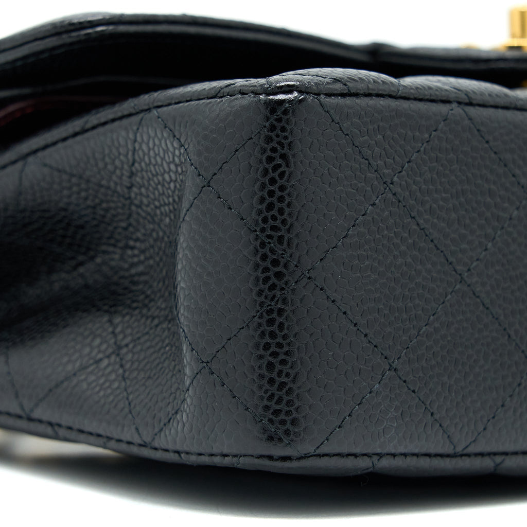 chanel-small-classic-flap-bag-caviar-black-ghw-microchip-2