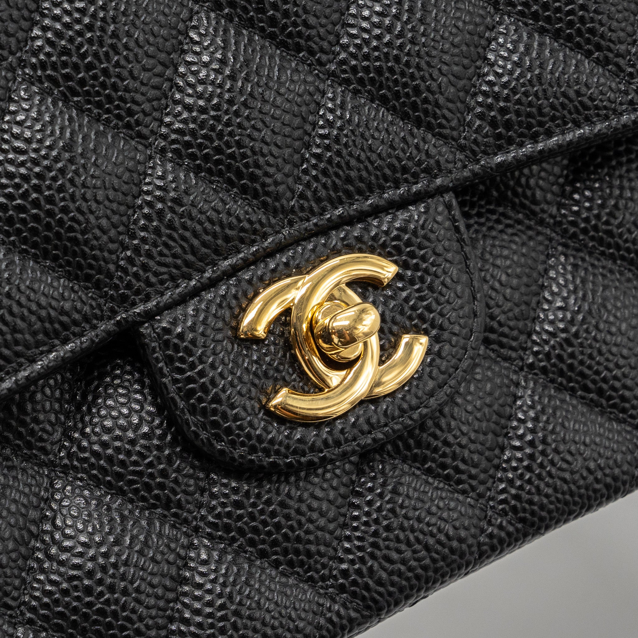 chanel-medium-classic-double-flap-bag-caviar-black-ghw-14