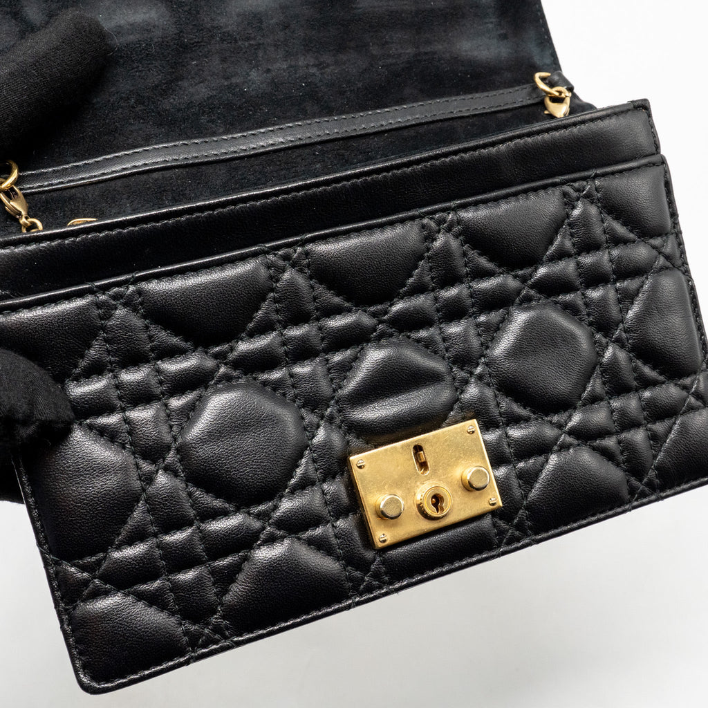 dior-dioraddict-wallet-on-chain-cannage-leather-black-ghw