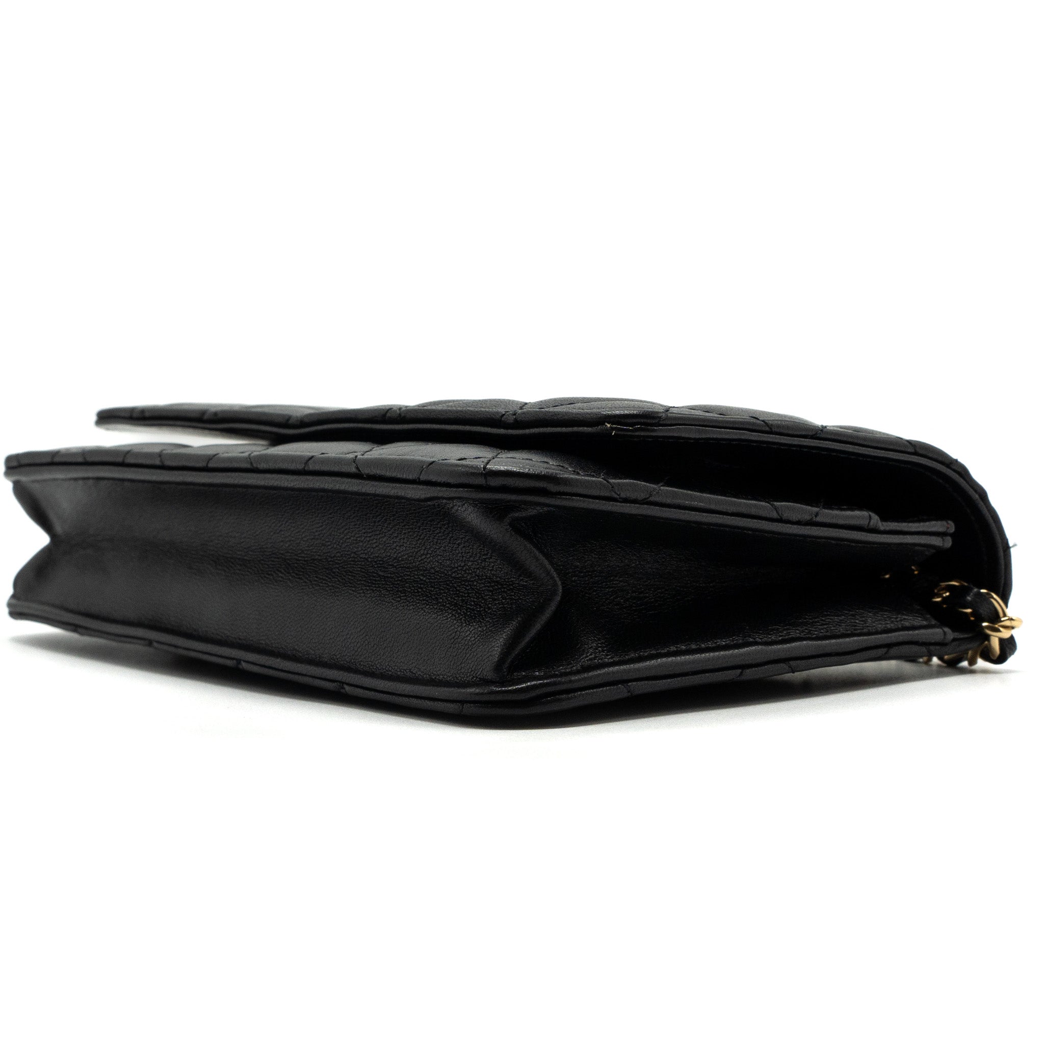 chanel-classic-wallet-on-chain-lambskin-black-lghw