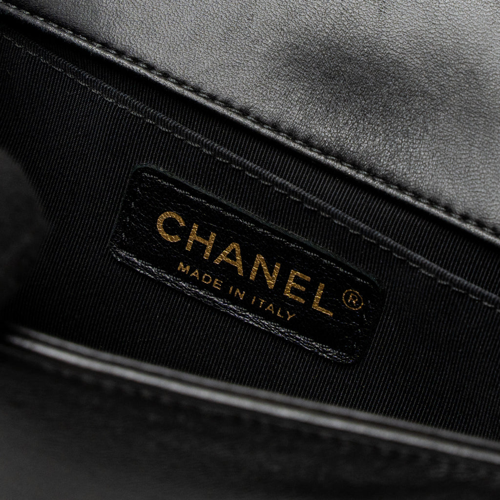 chanel-small-chevron-boy-bag-lambskin-black-ghw