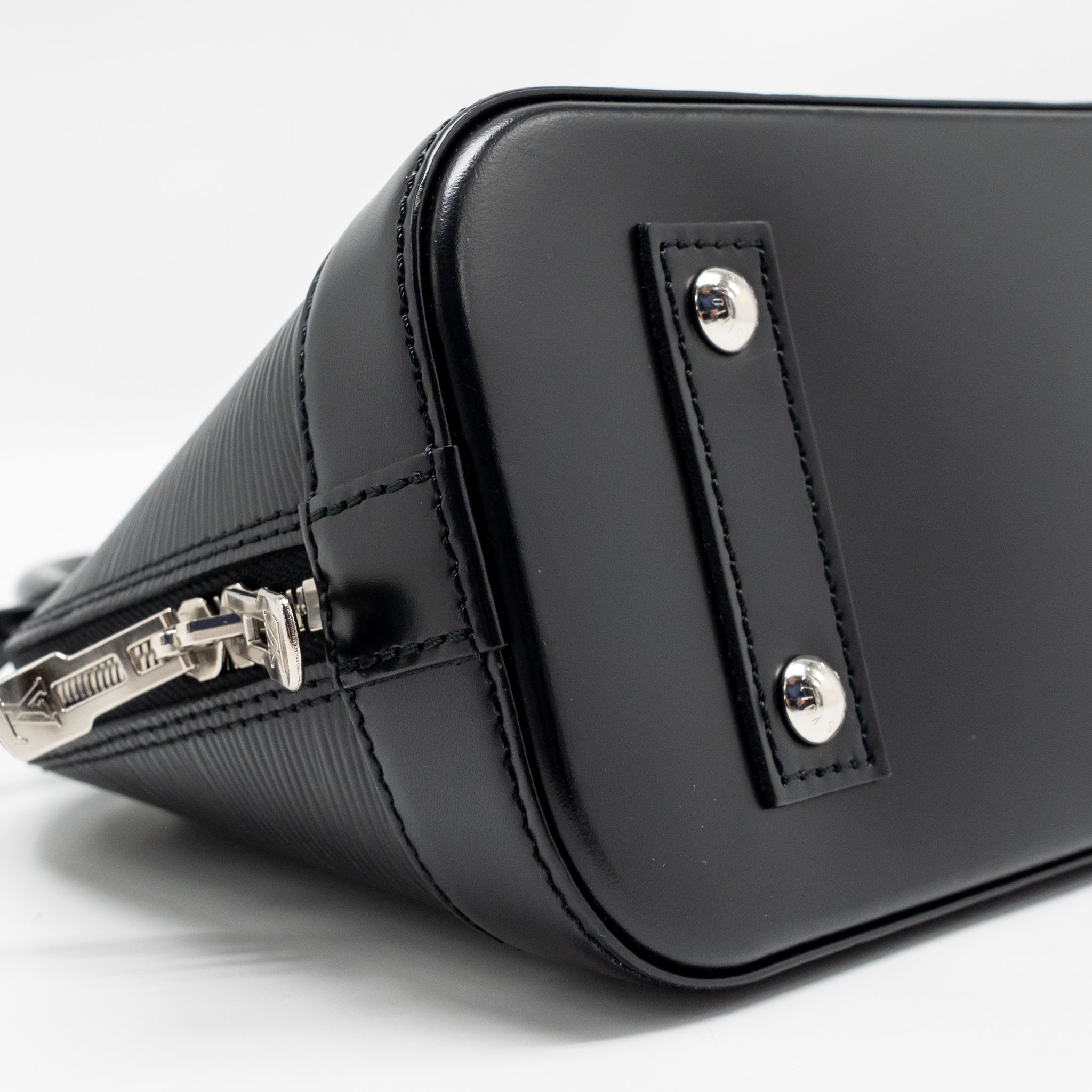 louis-vuitton-alma-bb-epi-leather-black-shw-1
